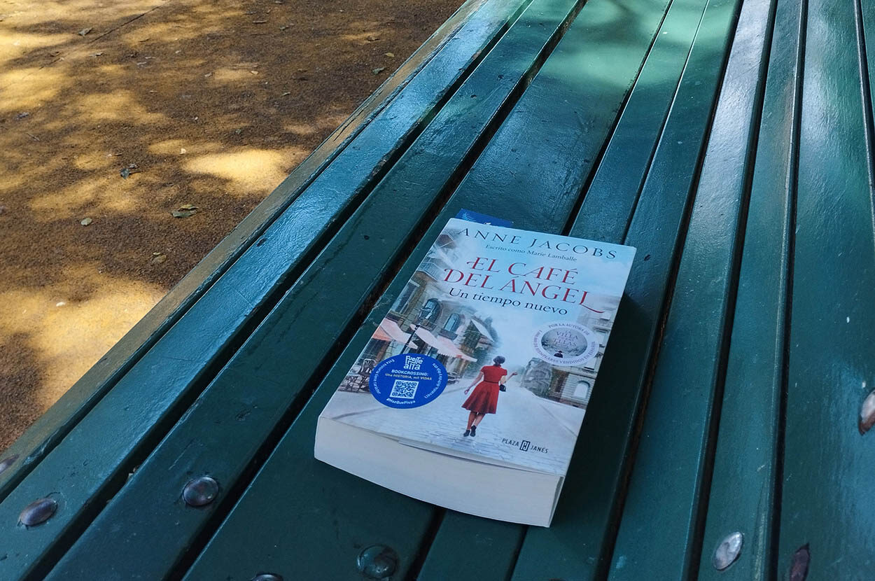 Fuentealta libera libros en distintos puntos de la isla para fomentar el reciclaje y la lectura