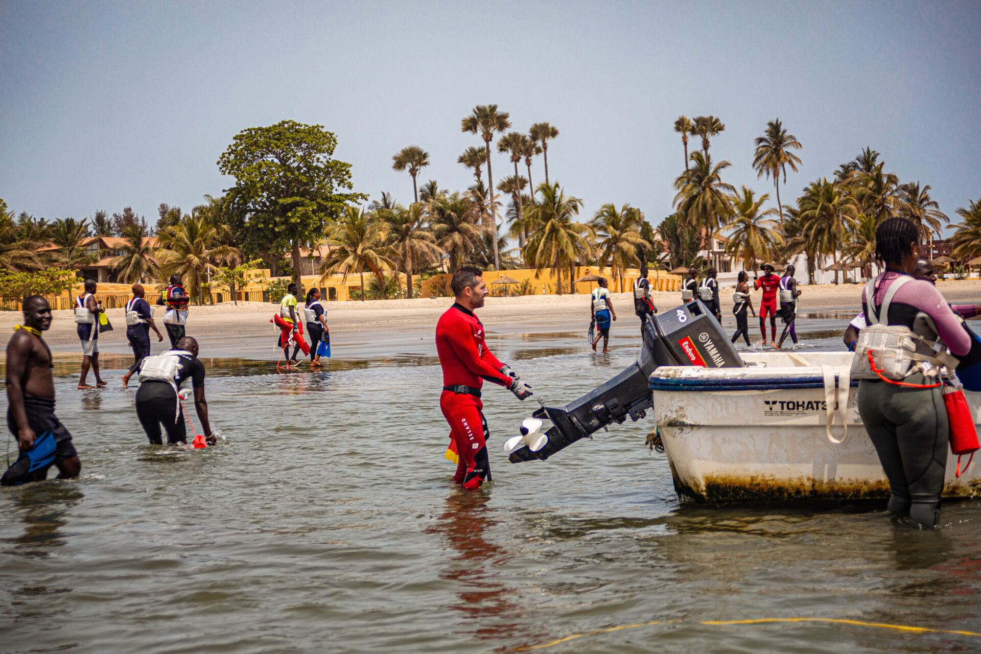 Bomberos de Tenerife participan en un programa de cooperación en Gambia para mejorar el servicio de rescate y emergencias