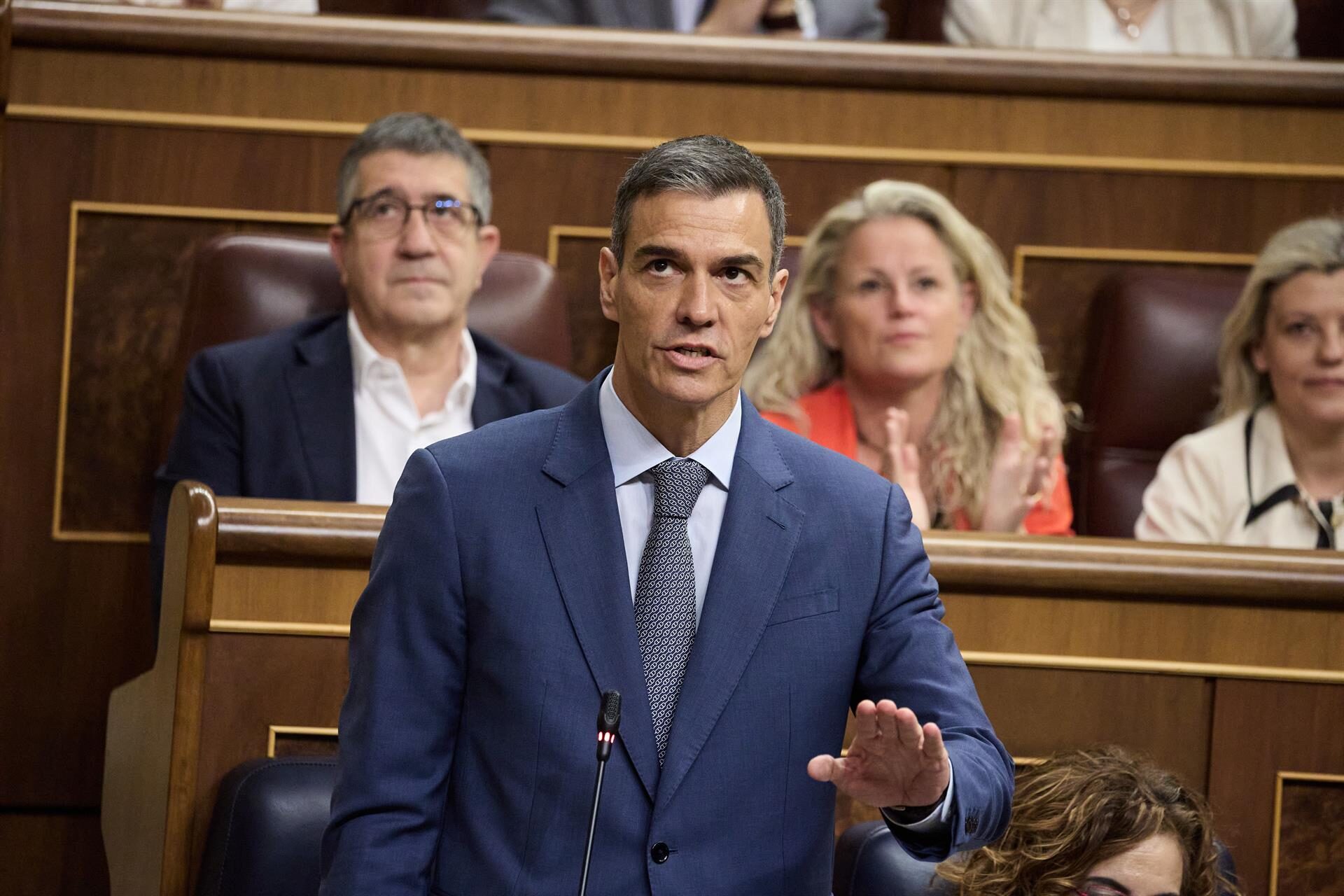 Sánchez ataca al PP con «enciclopedia de corrupción» en sus CCAA y Feijóo dice que solo esperan su carta de dimisión