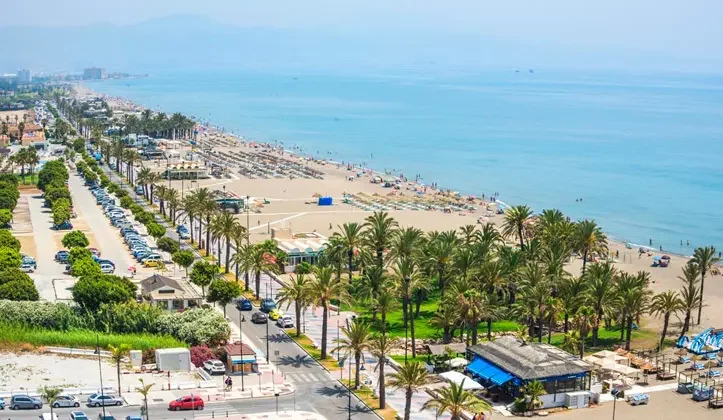 Expertos ven indispensable rehabilitar los destinos para mejorar la resiliencia del sol y playa español