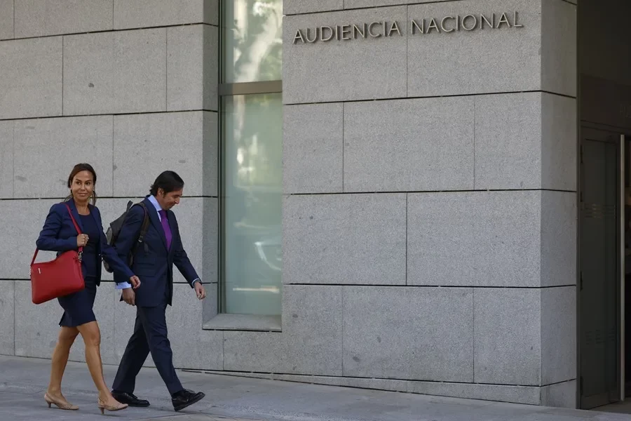La expresidenta de Adif y el exdirector de Carreteras, ante el juez por amaños en obras públicas