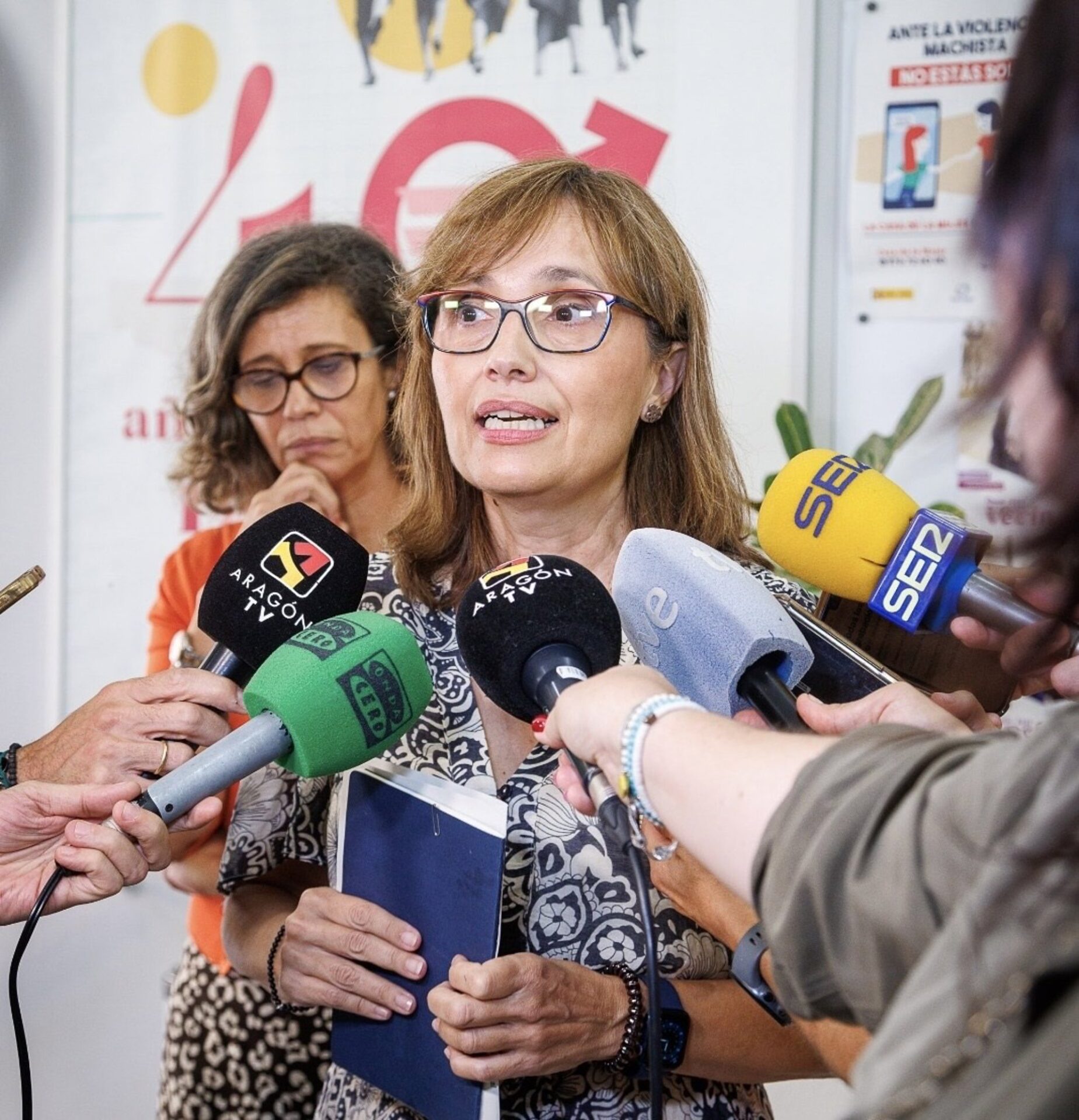 Aragón pide explicaciones sobre el fallo de las pulseras antimaltrato: «¿Cómo van a reparar el miedo de las mujeres?»