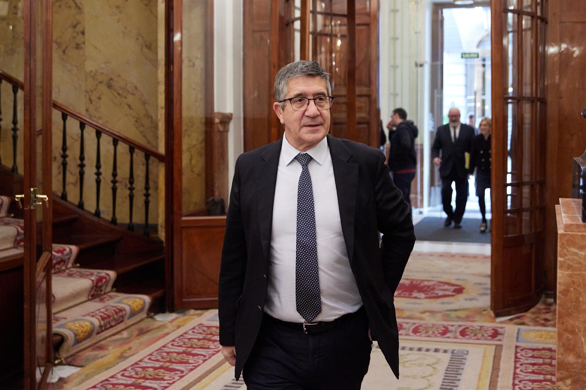 López (PSOE) rechaza el visado por puntos del PP: «Ya lo hizo Rajoy hace 17 años y en el fondo es inconstitucional»