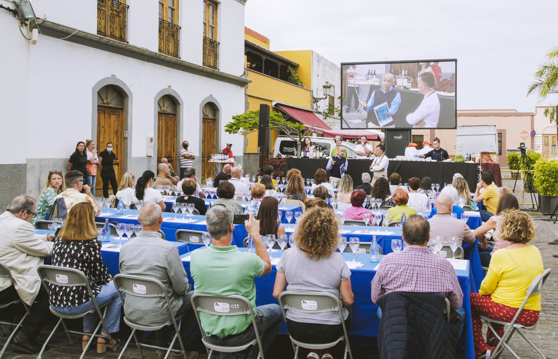 El Ayuntamiento de Buenavista del Norte impulsa la producción apícola en ‘Mesas con Salitre’