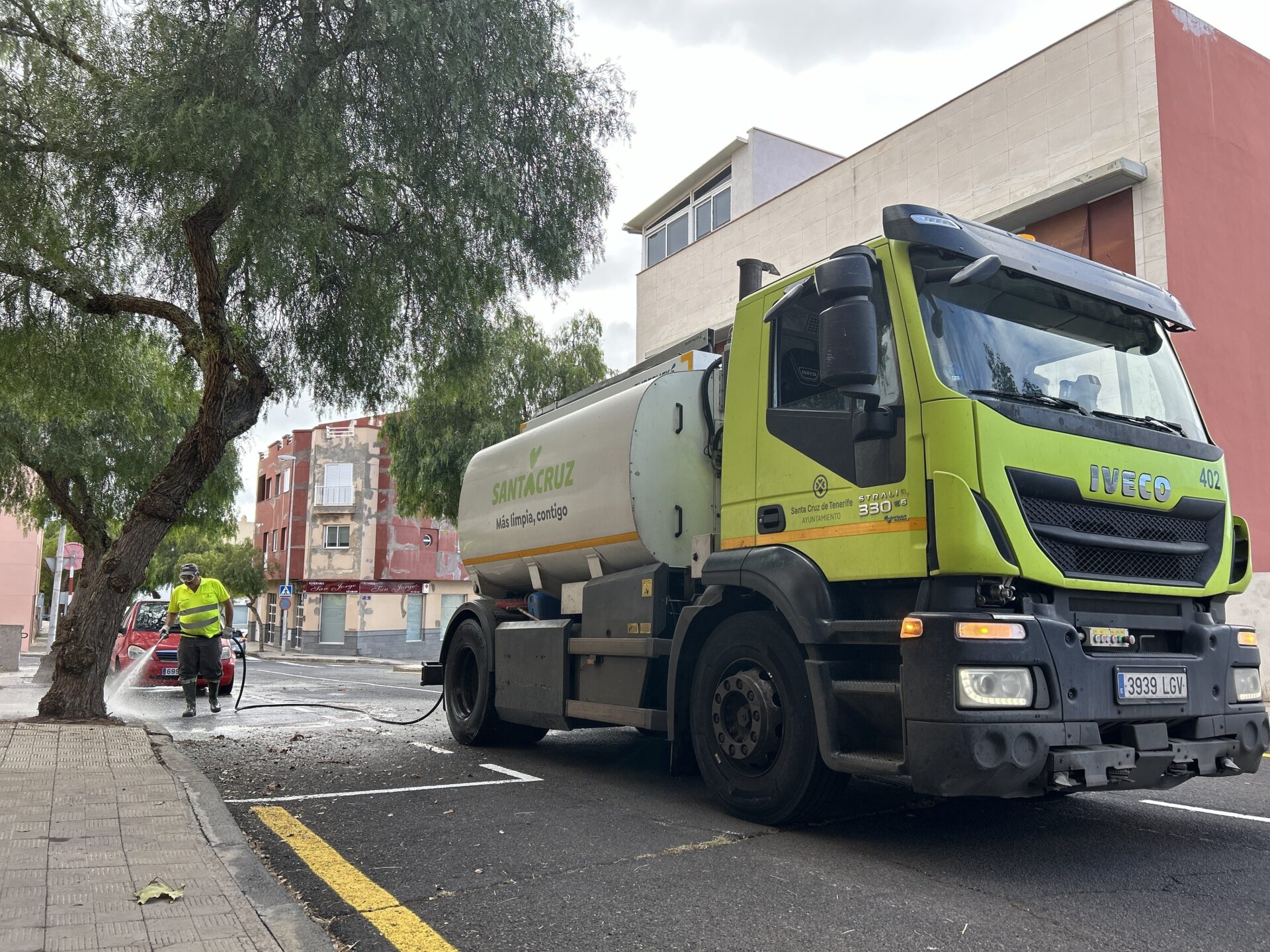 Santa Cruz ejecuta nuevos zafarranchos de limpieza en Barranco Grande