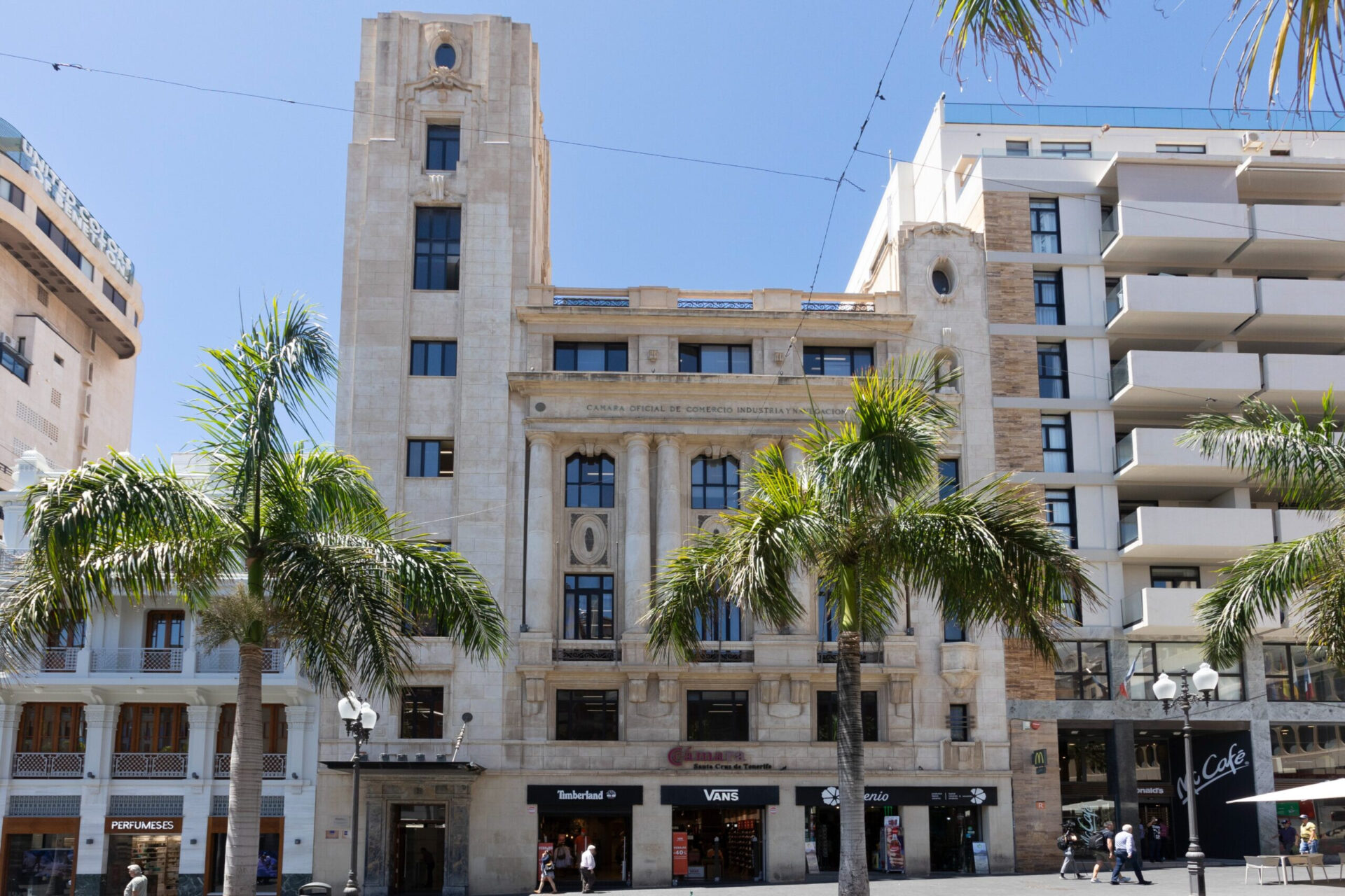 La Cámara considera que el mercado laboral entra en una fase de moderación tras la mayor caída de la ocupación en un segundo trimestre desde 2010