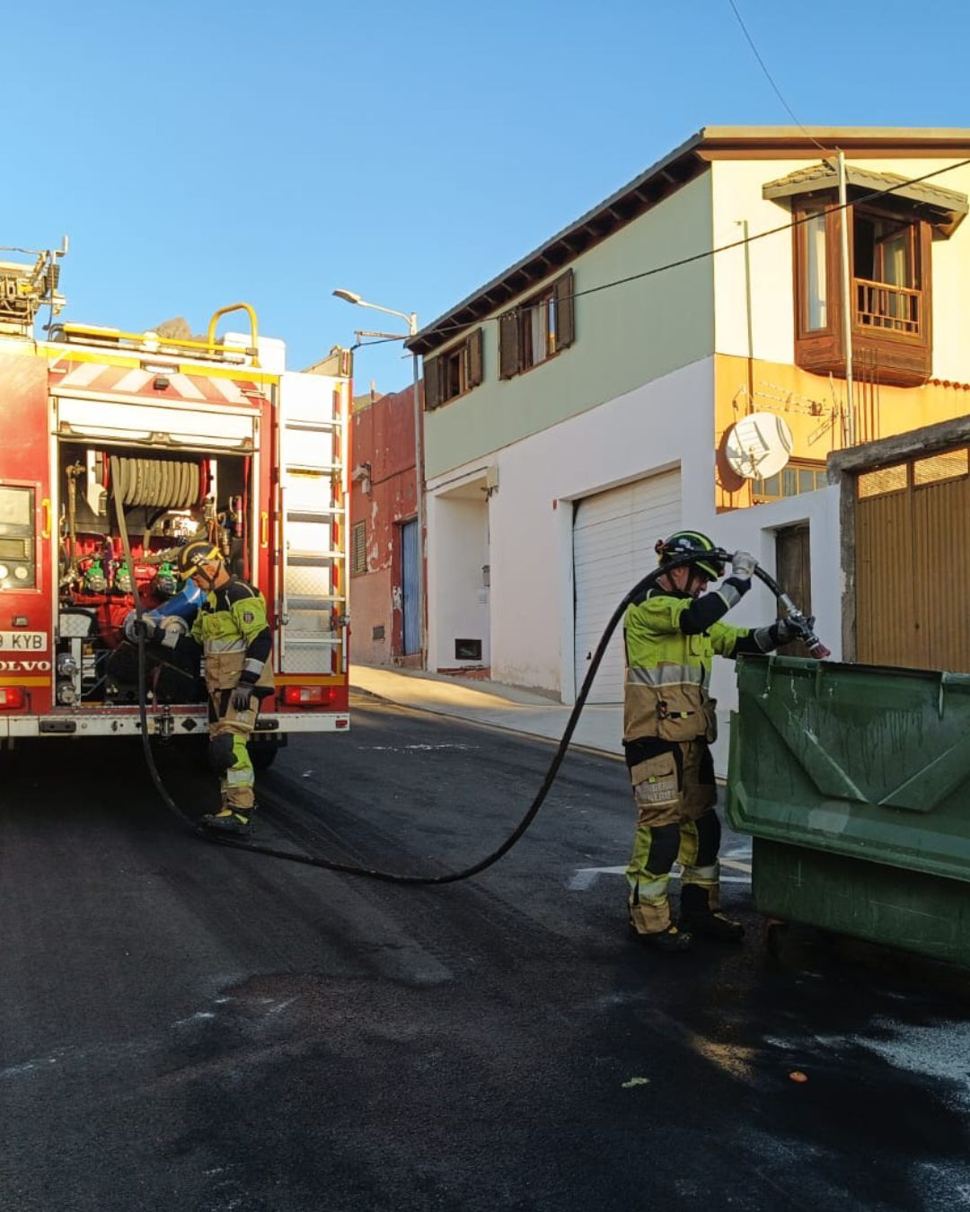 Bomberos de Tenerife intervinieron en tres accidentes de tráfico durante el fin de semana