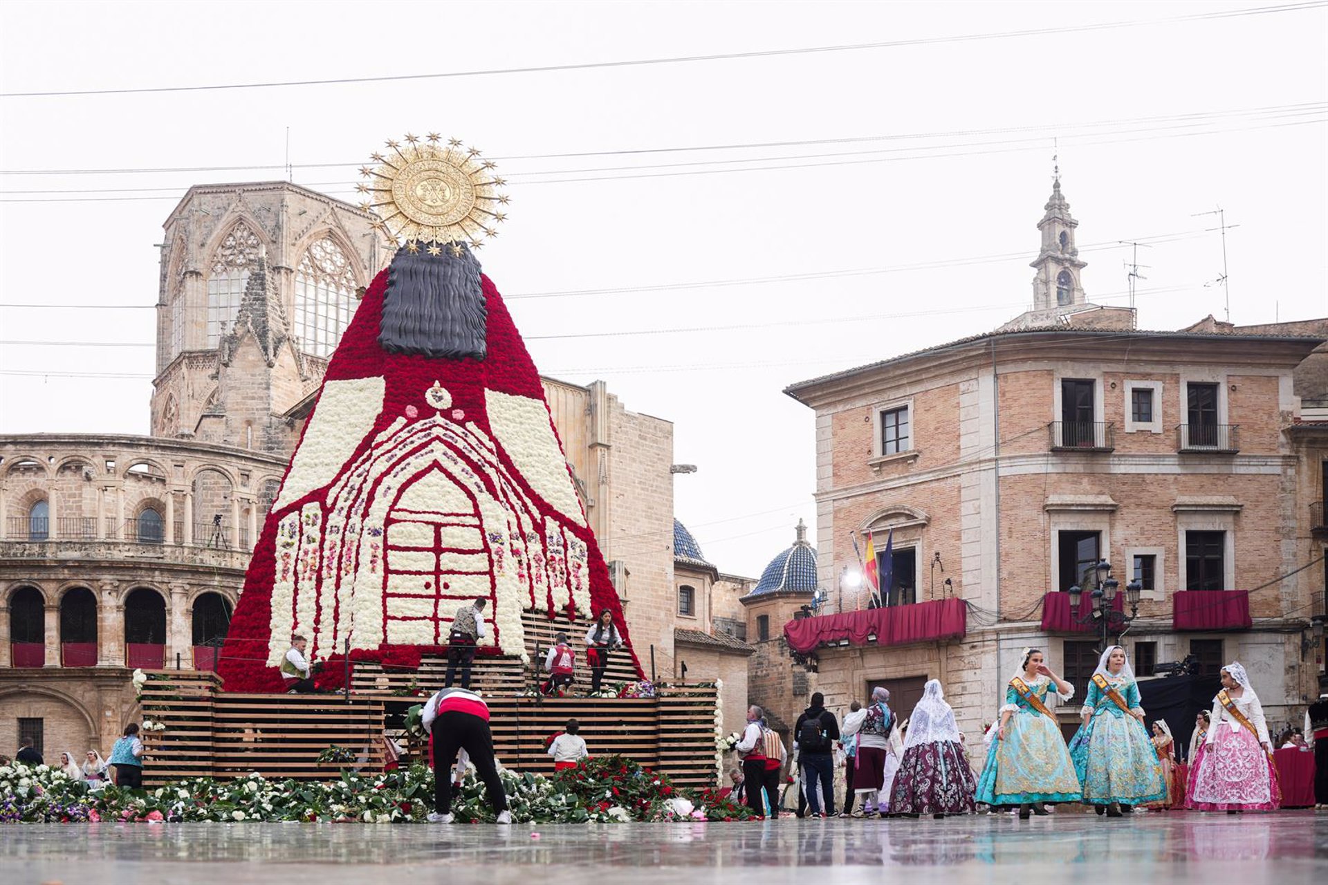 Renfe lanza una campaña promocional para viajar a València durante las Fallas con billetes desde 9 euros