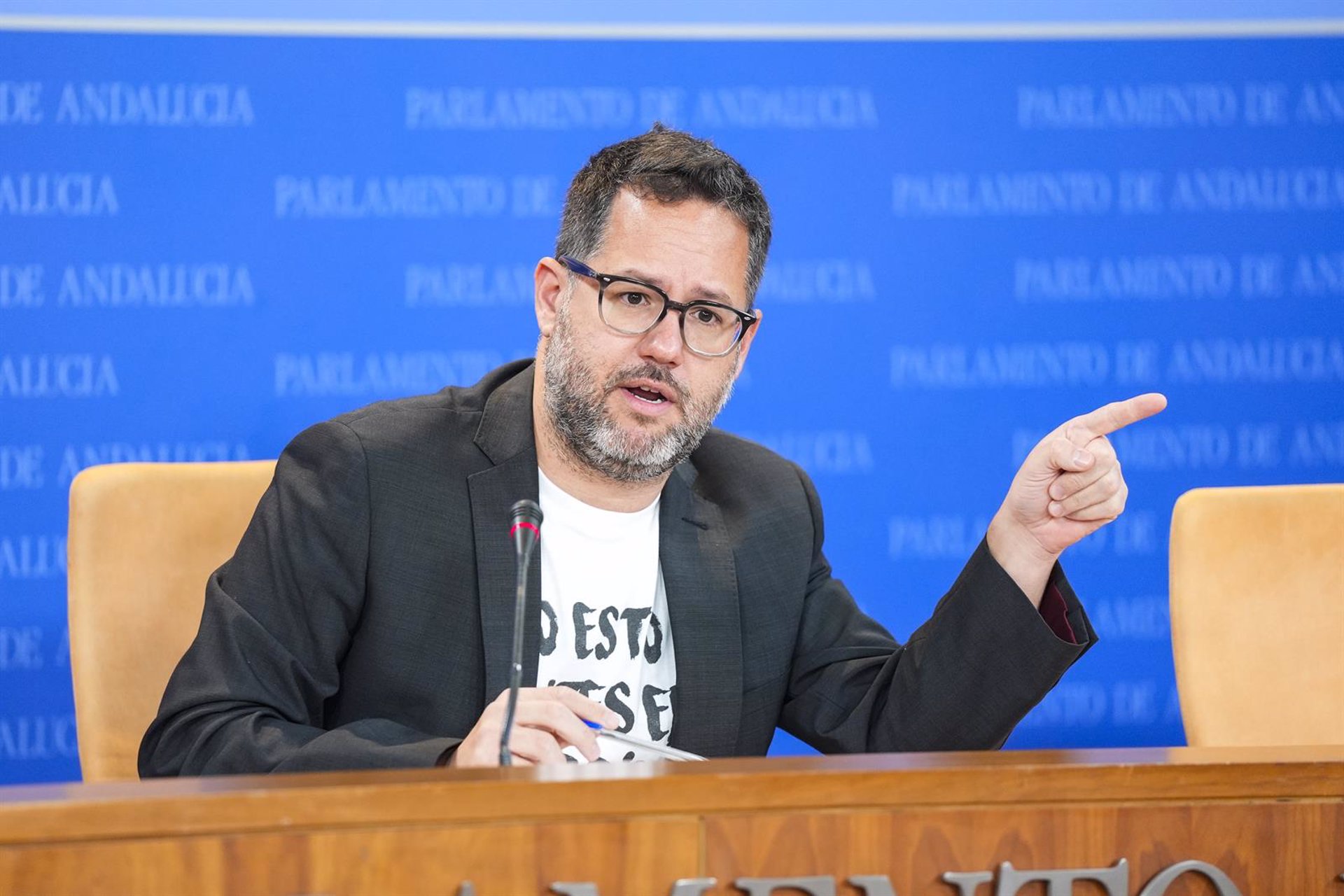 Adelante ve «deslegitimada» a Montero en oposición a Moreno al tributar subida de SMI: «Ni andalucista ni de izquierda»