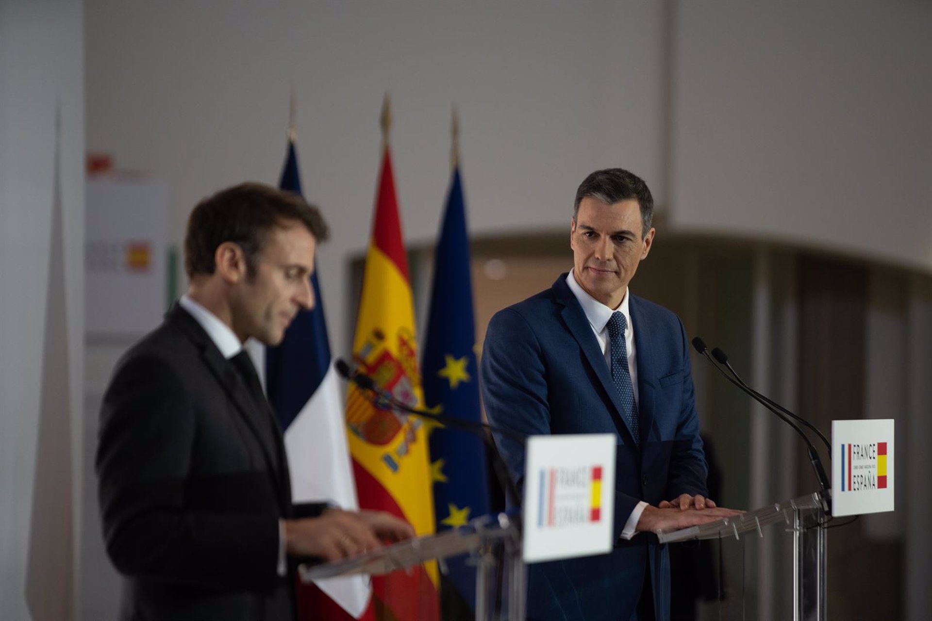 Sánchez acudirá a cumbre informal de París sobre Ucrania convocada por Macron