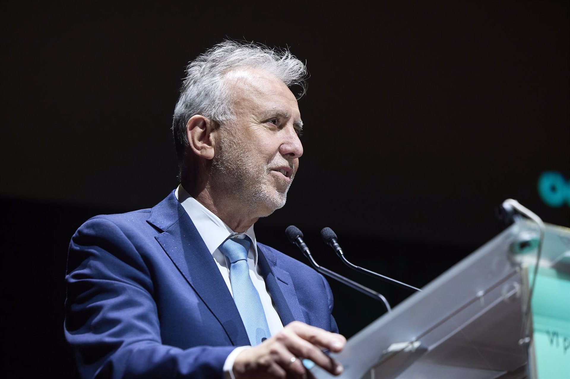 El ministro Torres presenta certificados de vuelo como prueba para desmentir las últimas acusaciones de Aldama
