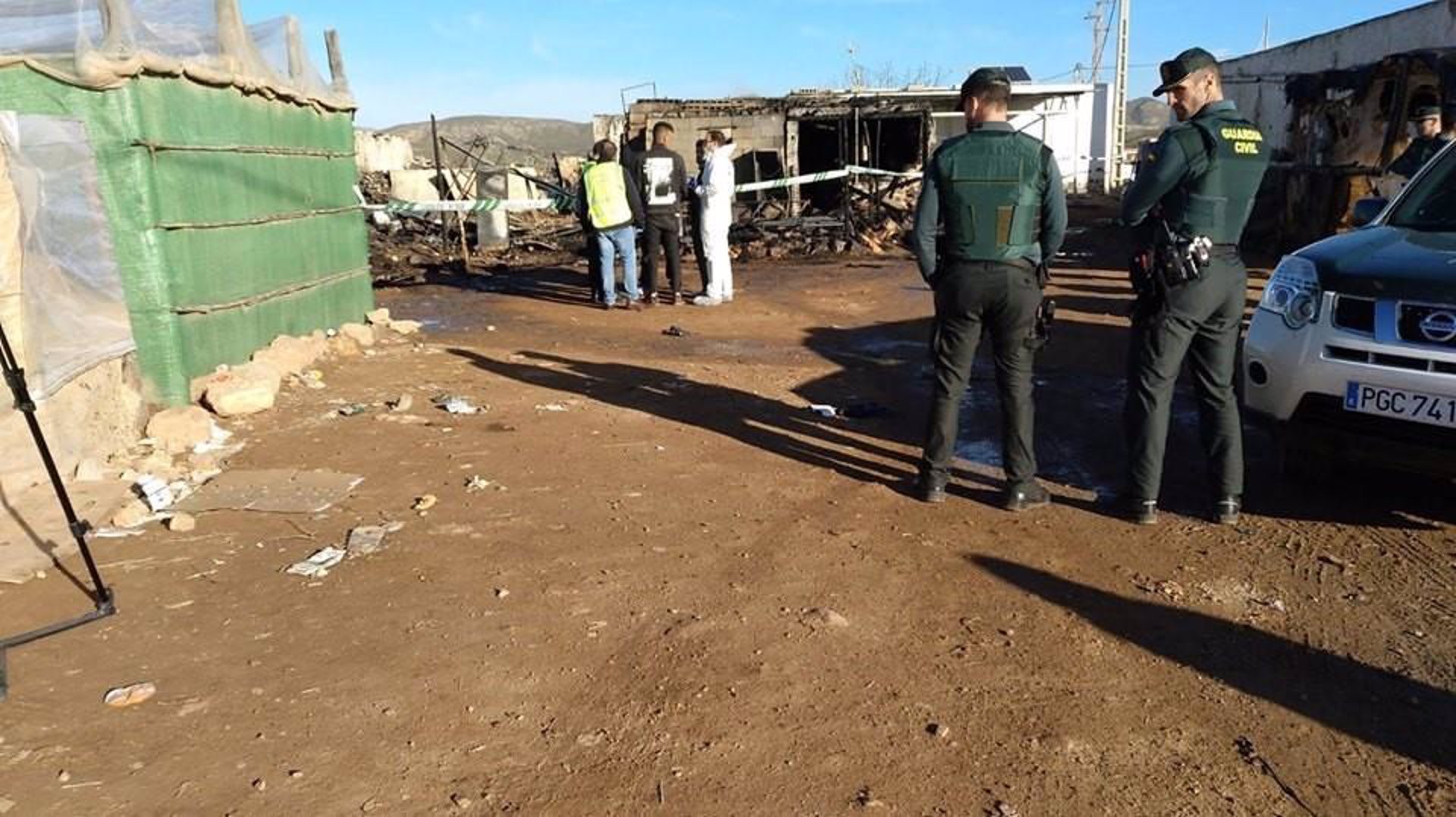Ordenan desalojar a casi 60 personas, entre ellos menores y mujeres, de una finca de infraviviendas en Níjar