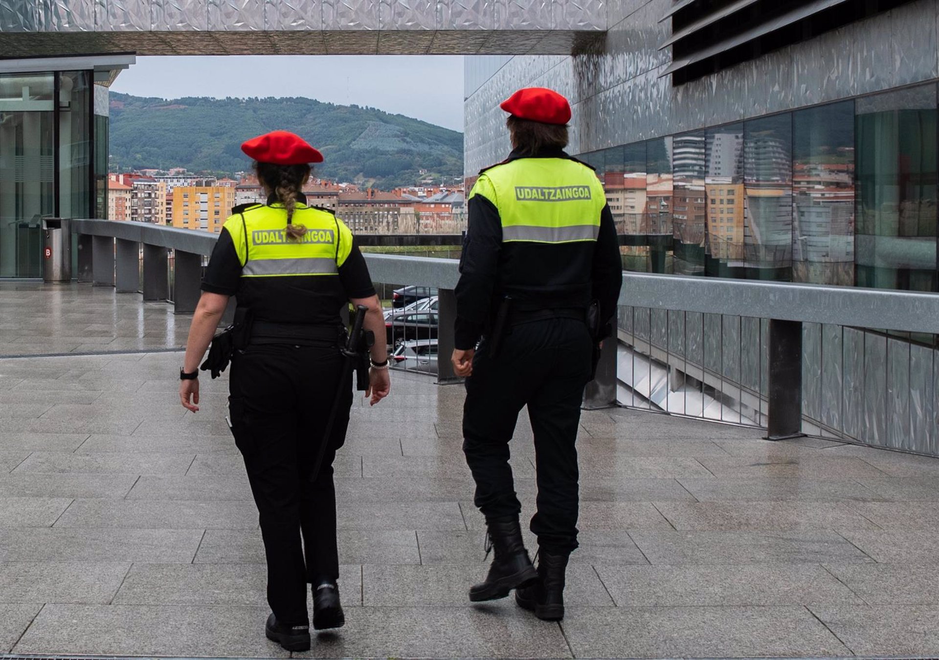 Ingresa en prisión tras ser detenido en Bilbao un prófugo con siete órdenes de detención por múltiples delitos
