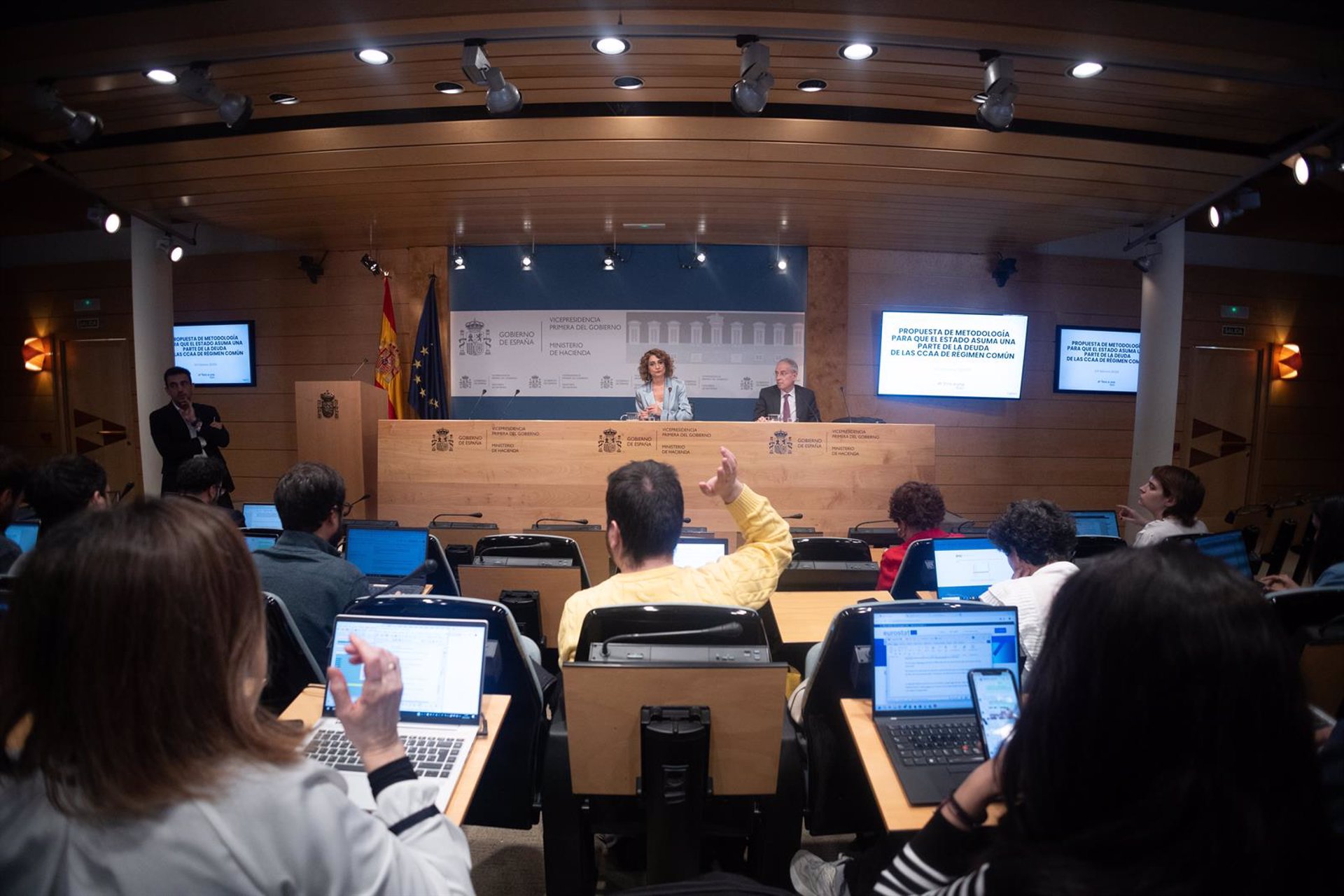 Las CCAA del PP abandonan el CPFF sobre la deuda: «No podemos aceptar las migajas del pacto de Sánchez»