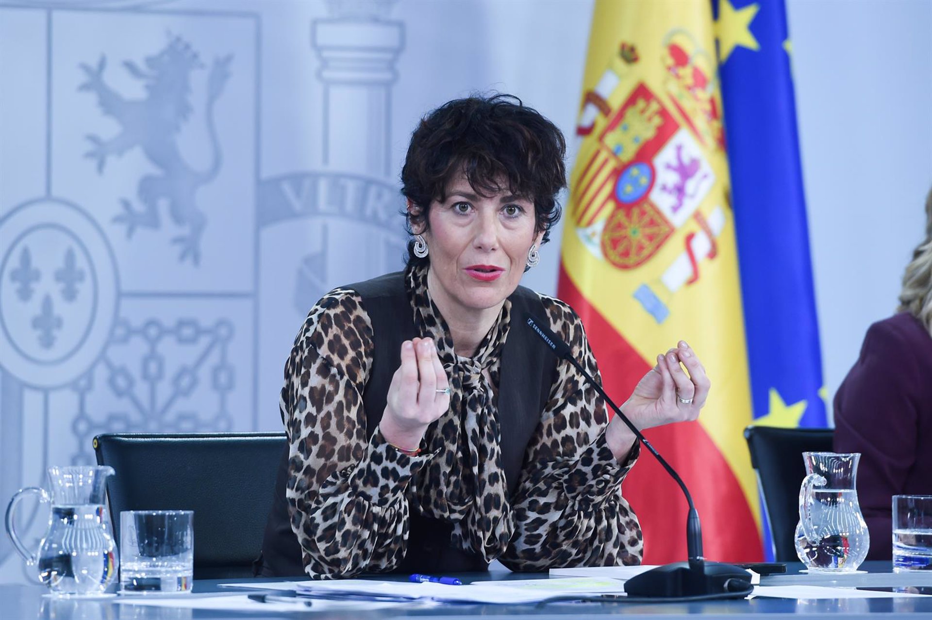 El Gobierno matiza, sobre el acuerdo PSOE-Junts, que la lengua «no es un requisito» para dar residencia a extranjeros