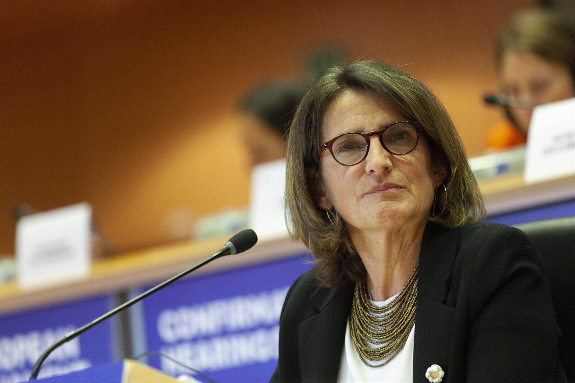 Ribera promete reacción de la UE ante el arancel de Trump a coches no estadounidenses y admite una «preocupación seria»