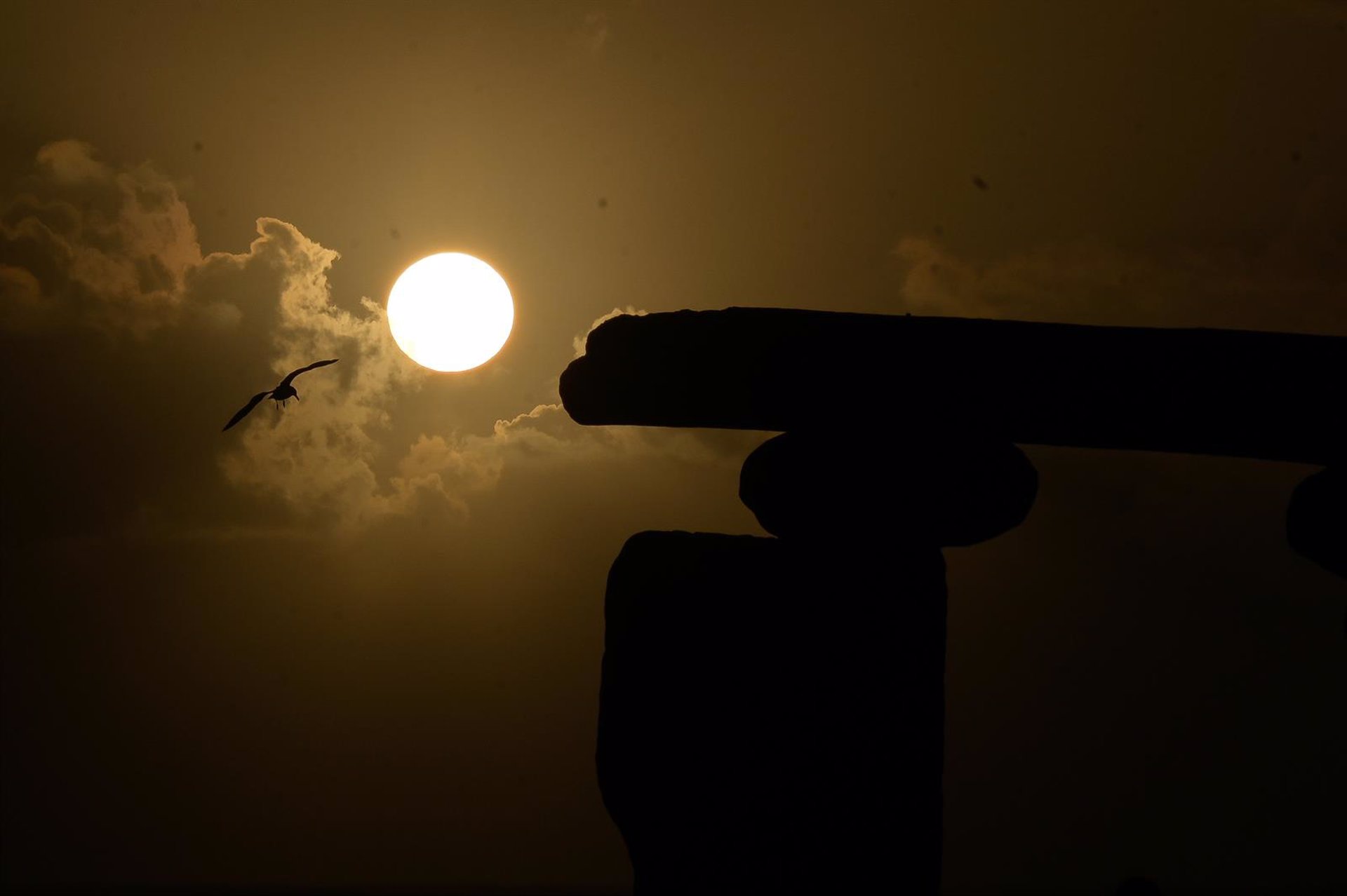 El eclipse parcial del sol comenzará este sábado a las 10.48 horas en Madrid y registrará su pico a las 11.40 horas