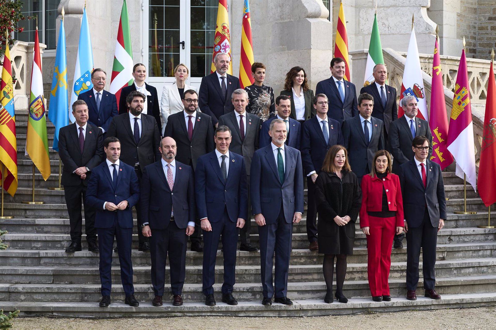 Cinco CCAA del PP y Cataluña siguen sin aprobar sus Presupuestos de 2025 al cierre del primer trimestre