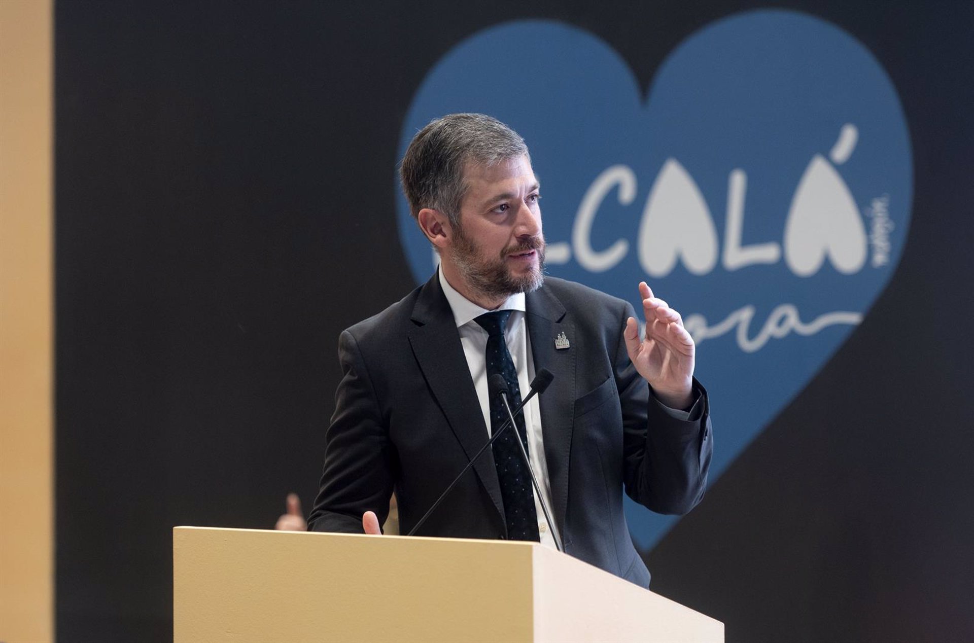 La Comunidad critica que Sánchez «trate de ocultar casos de corrupción» con debate sobre universidades privadas