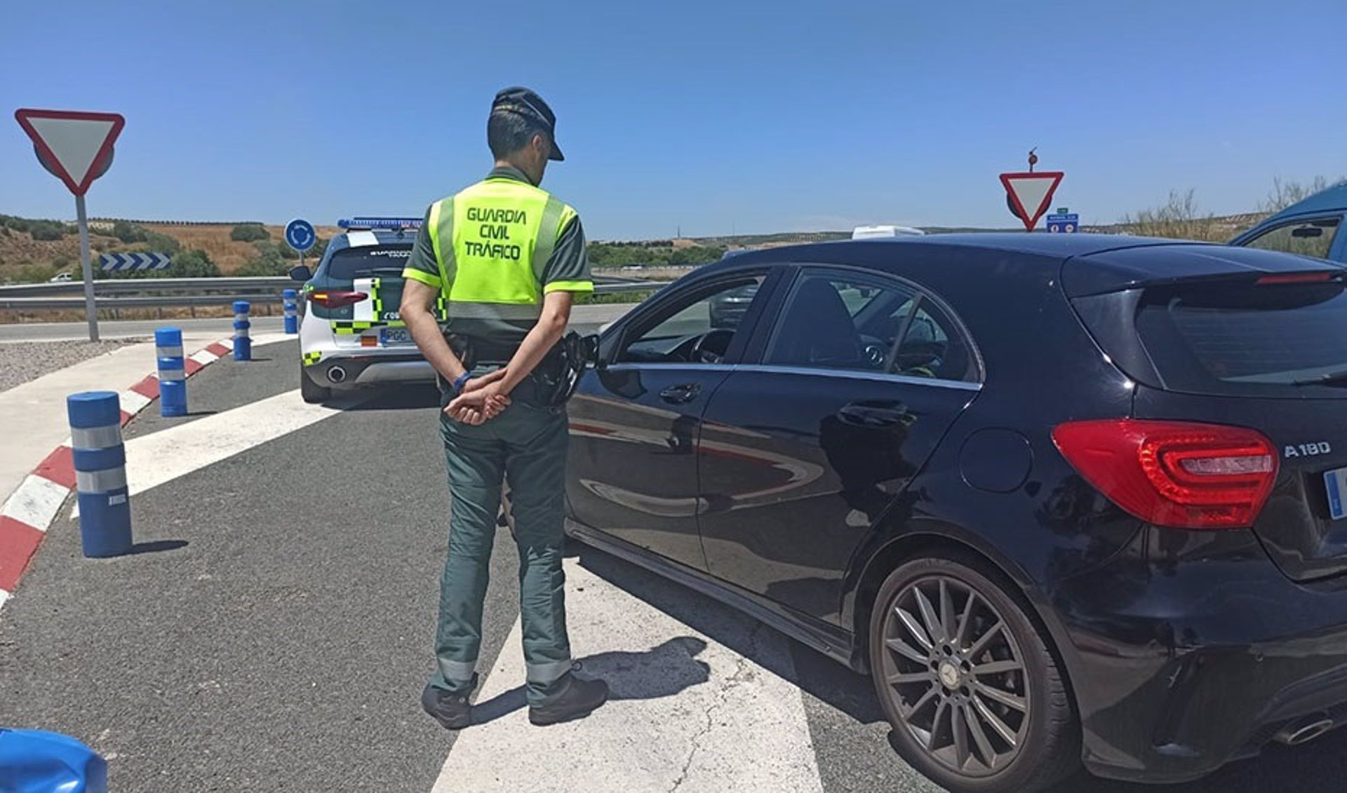 Muere un motorista en un accidente de tráfico al chocar con un coche en La Rinconada