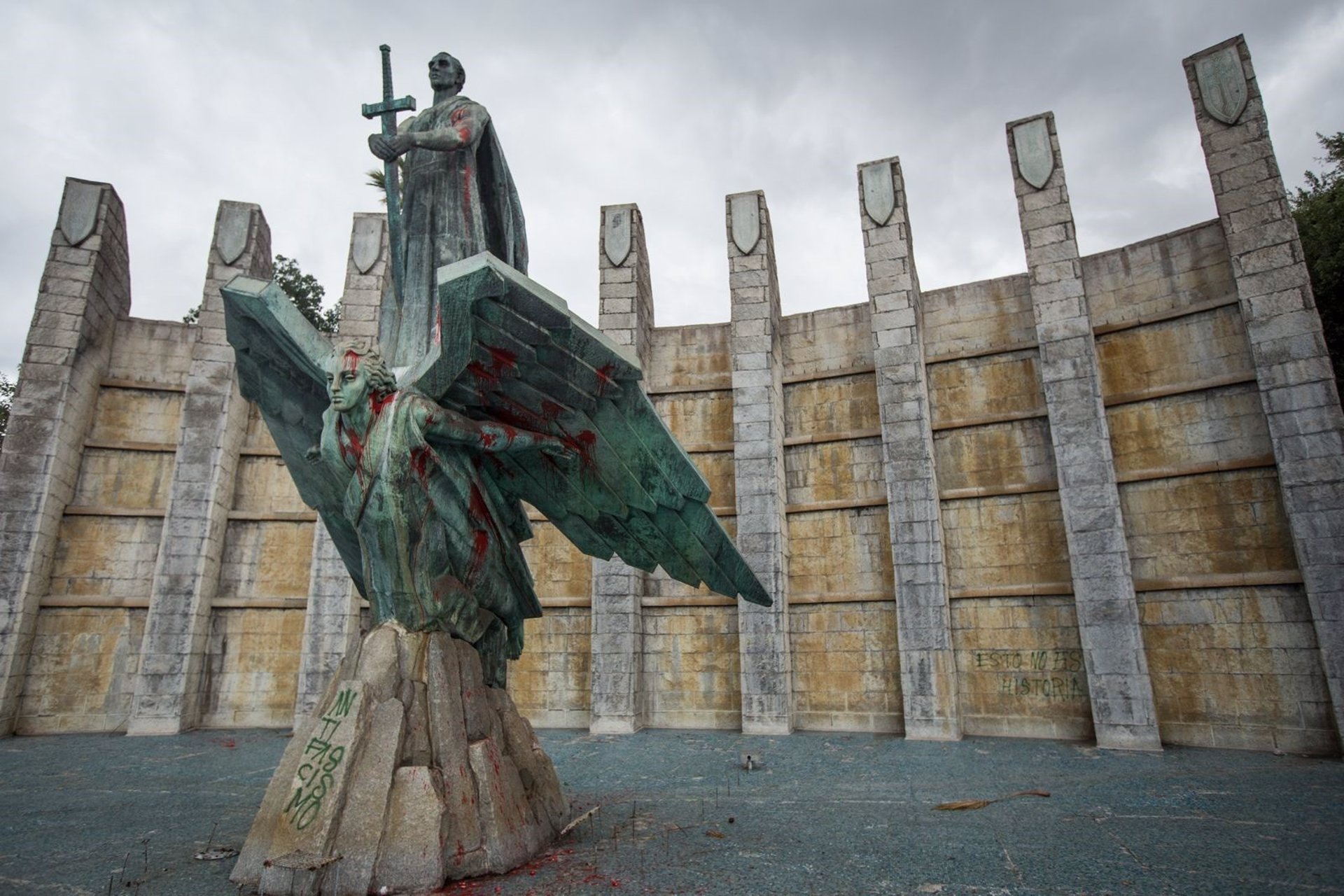 Sumar califica de «vergüenza» el monumento a Franco en Tenerife y rechaza que pueda ser declarado BIC