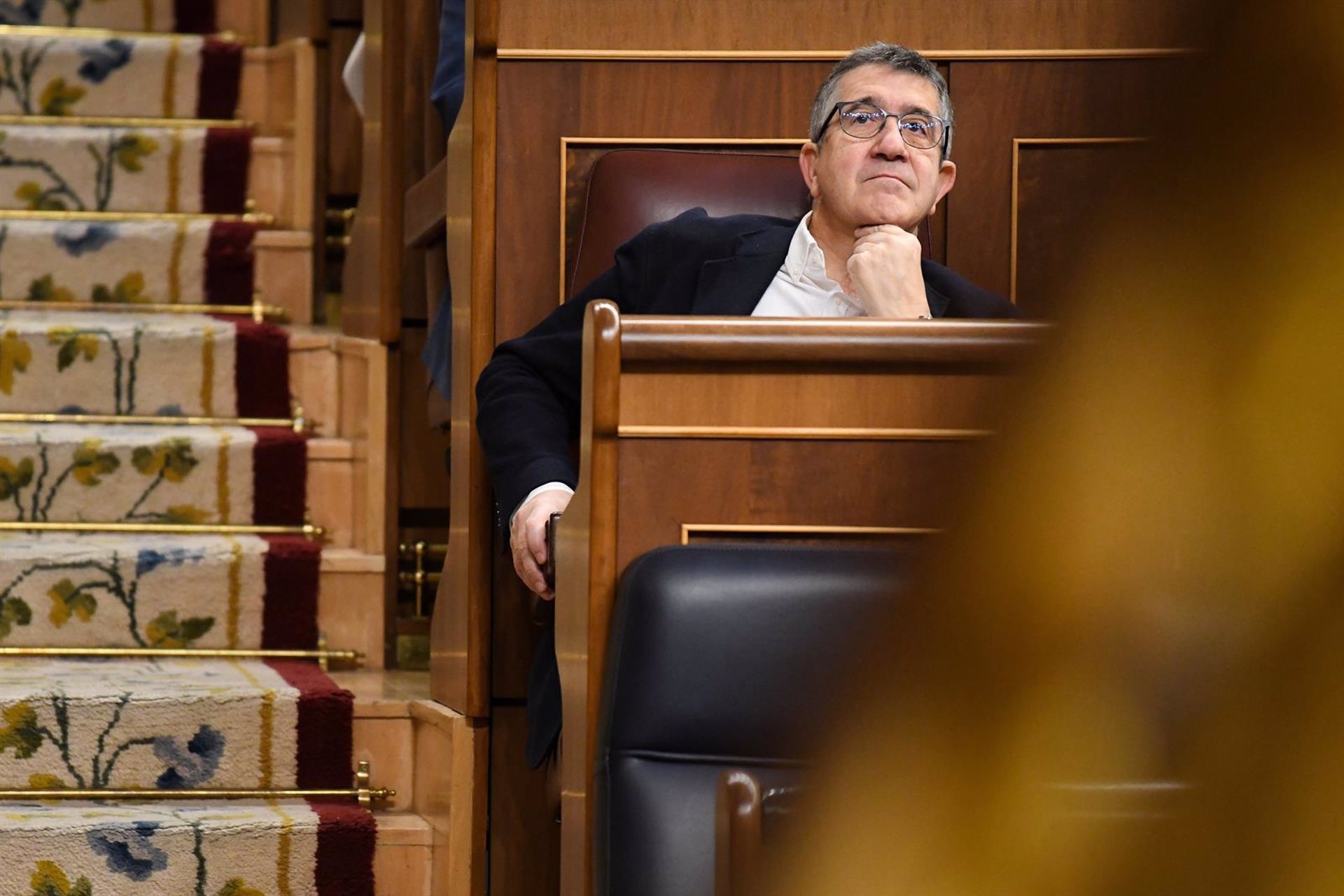 Patxi López admite que «no le gustan nada» las noticias que están saliendo de Ábalos, pero respeta su derecho de defensa