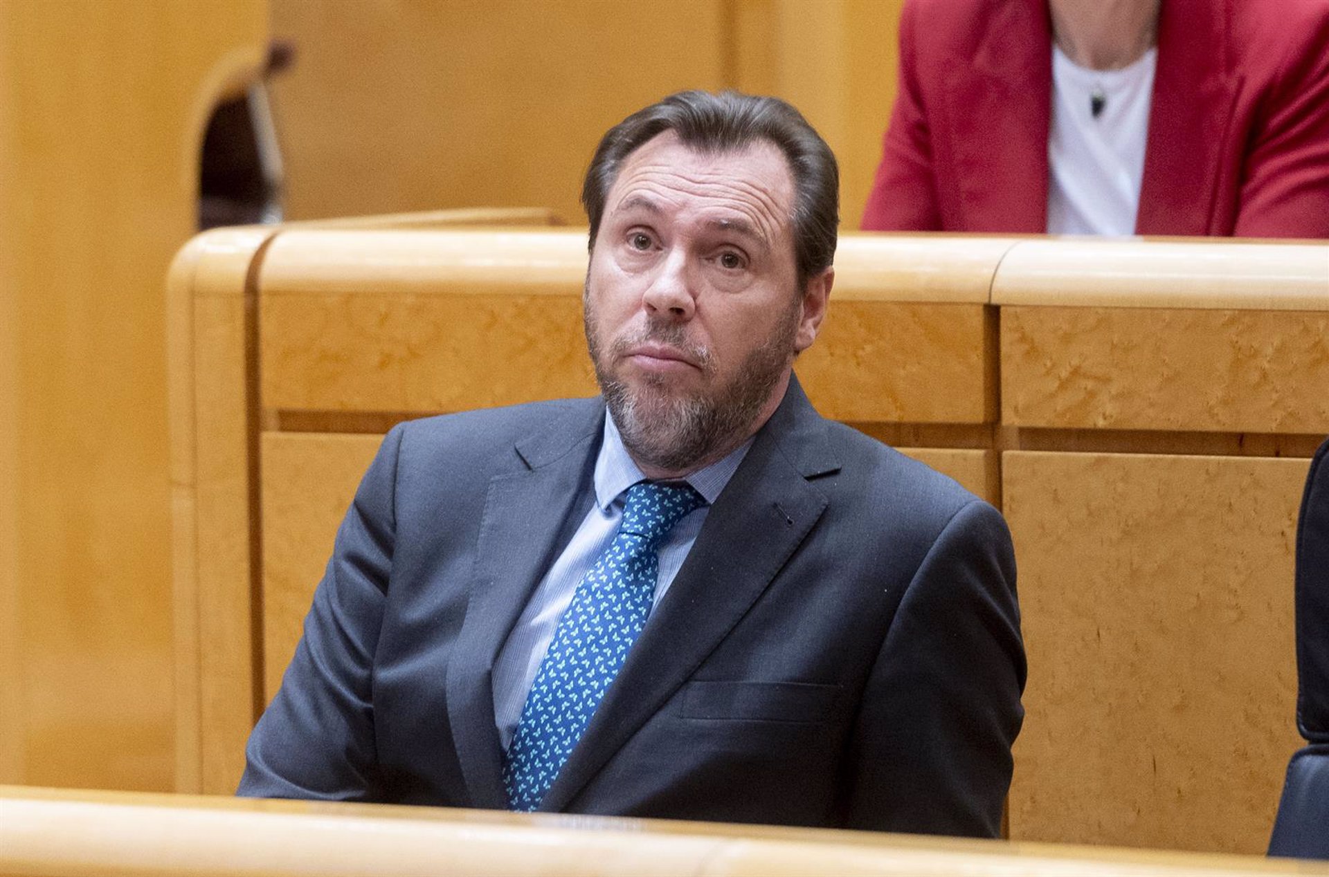 El PP pide que Puente explique en el Senado la retirada de ayudas a los jóvenes para el transporte en Andalucía