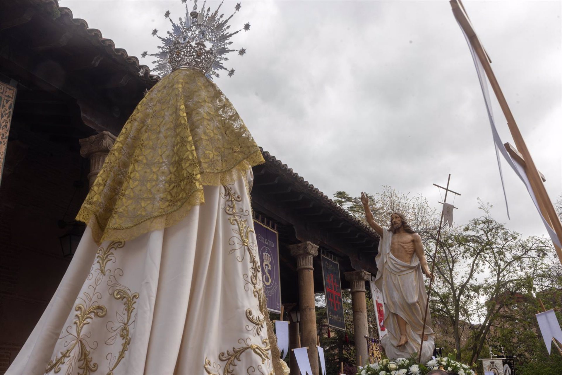 La procesión del Encuentro pone un final soleado a una Semana Santa en Guadalajara marcada por la lluvia
