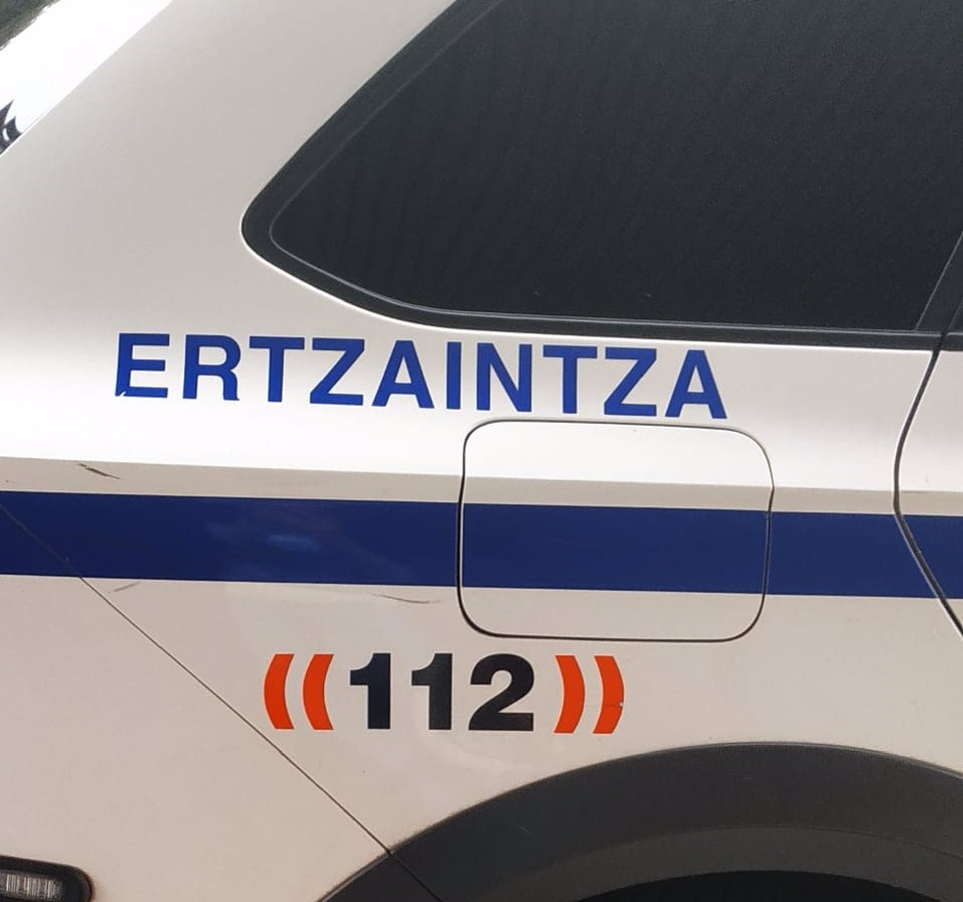 Fallece un hombre en Vitoria-Gasteiz tras caer de una torre eléctrica a la que se había subido para sustraer metal