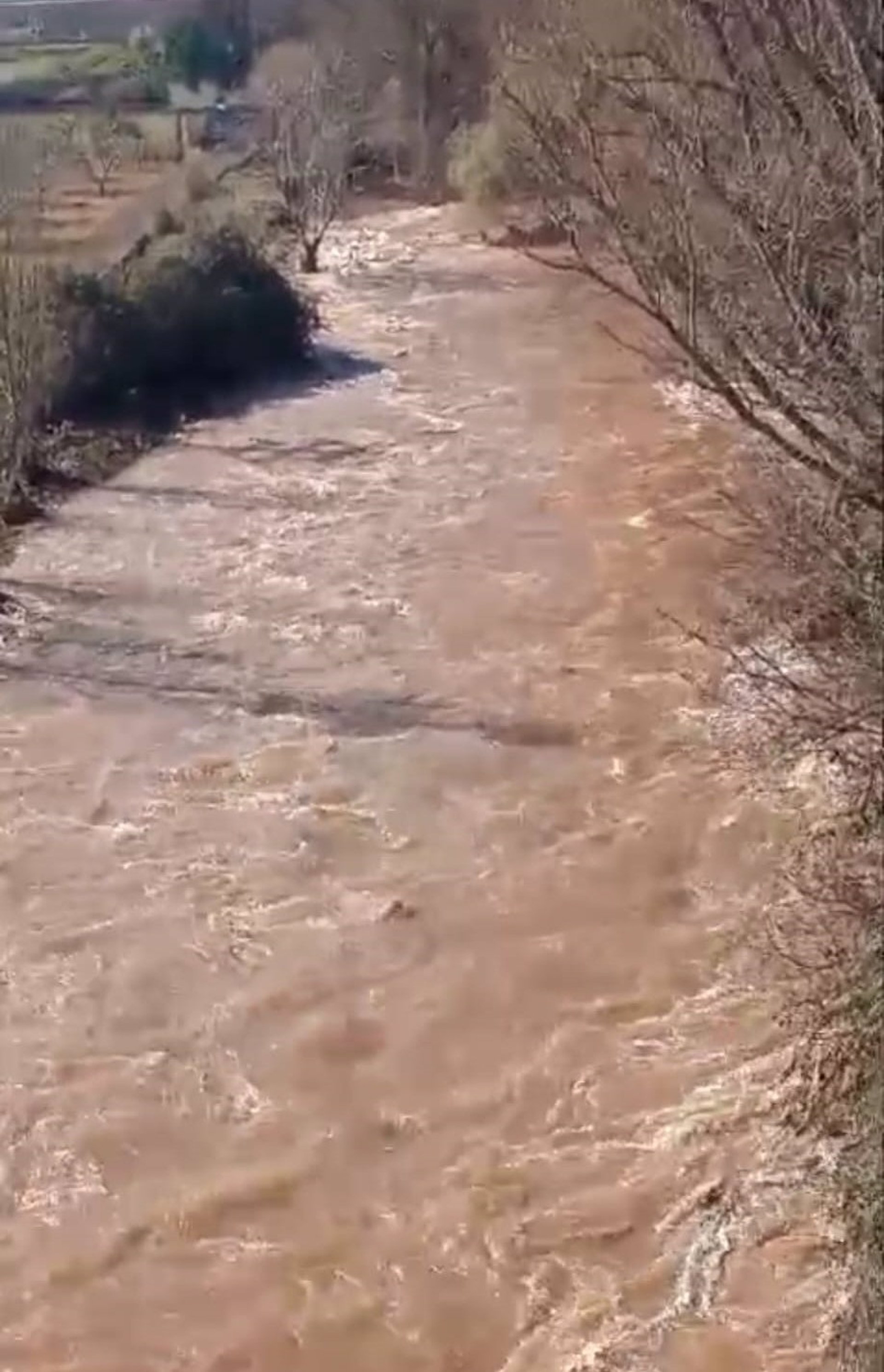 La CHE advierte de «crecidas súbitas» en barrancos y pequeños afluentes en la mitad norte de la Cuenca de Ebro
