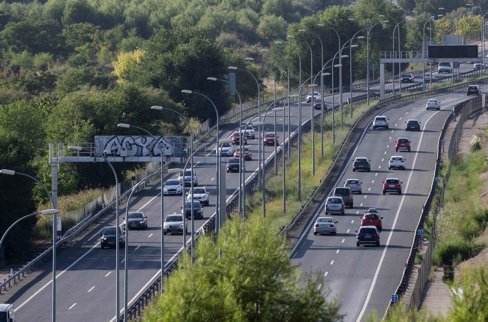 Comienzan las retenciones en las entradas a Madrid en el regreso del Puente de Mayo