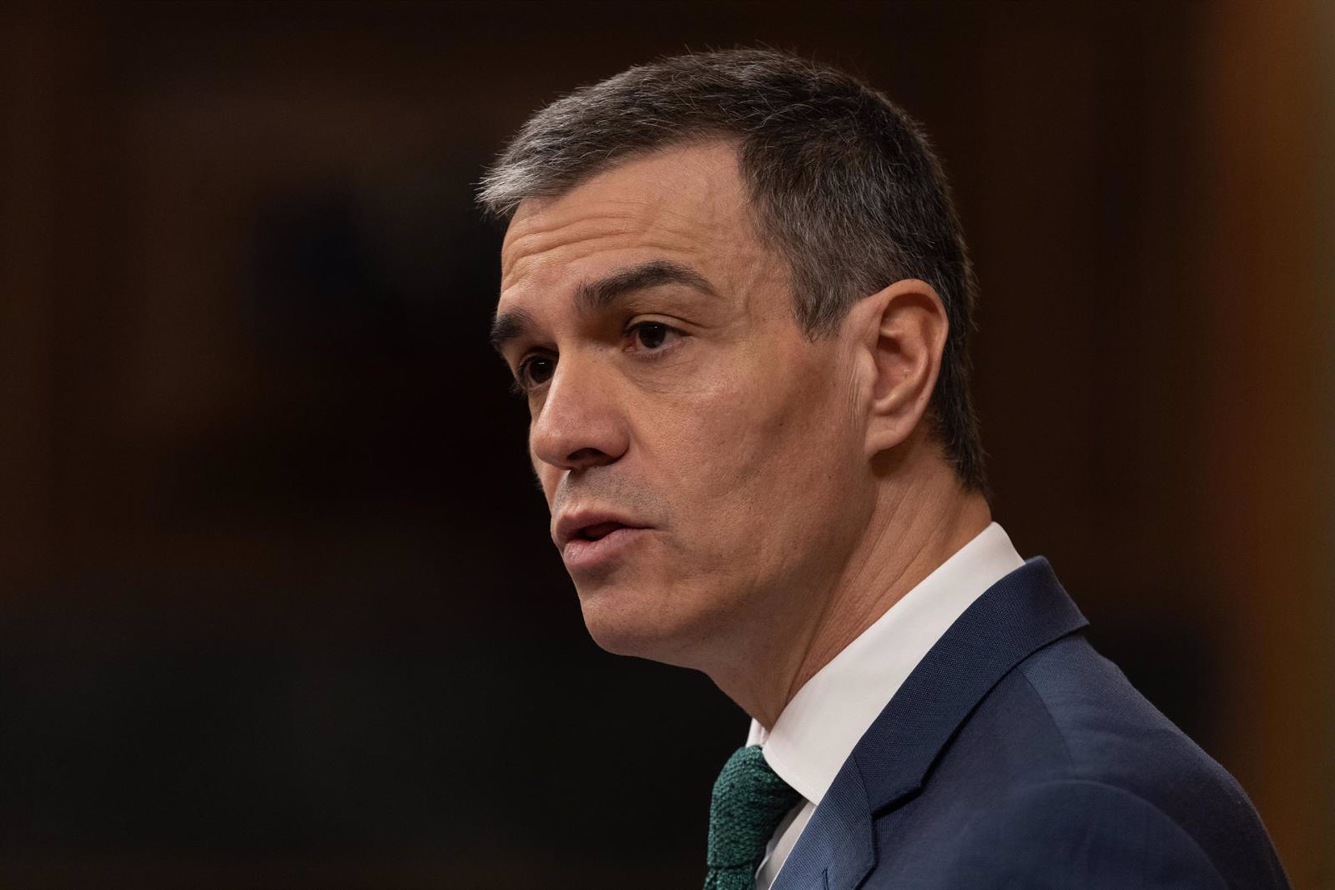 Sánchez exime a las renovables del apagón y ve irresponsable hacer campaña por la energía nuclear