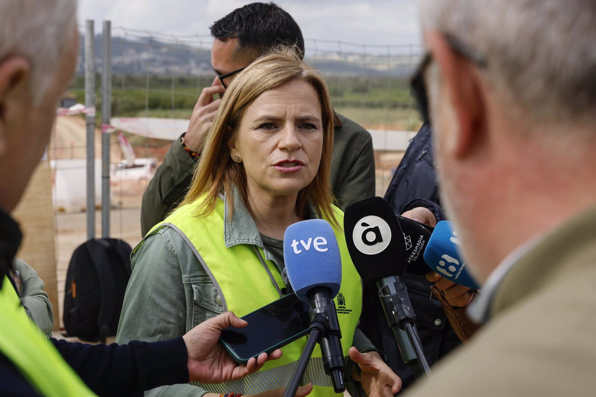 Bernabé insta a PP y Vox a tomar ejemplo del nuevo Papa en lugar de «barbaridades» como limitar ayudas por nacionalidad