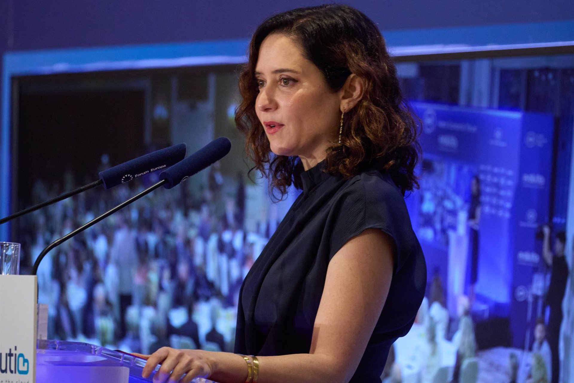 Ayuso ve necesario «acelerar» el Congreso del PP por el «runrún» generado: «Estaremos todos arropando a Feijóo»