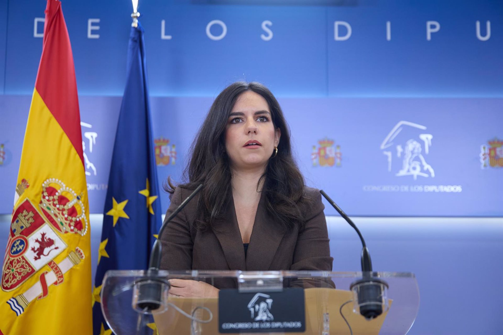 Vox dice que los mensajes de Sánchez muestran su «actitud despótica» y las «tragaderas» de Robles y los ‘barones’