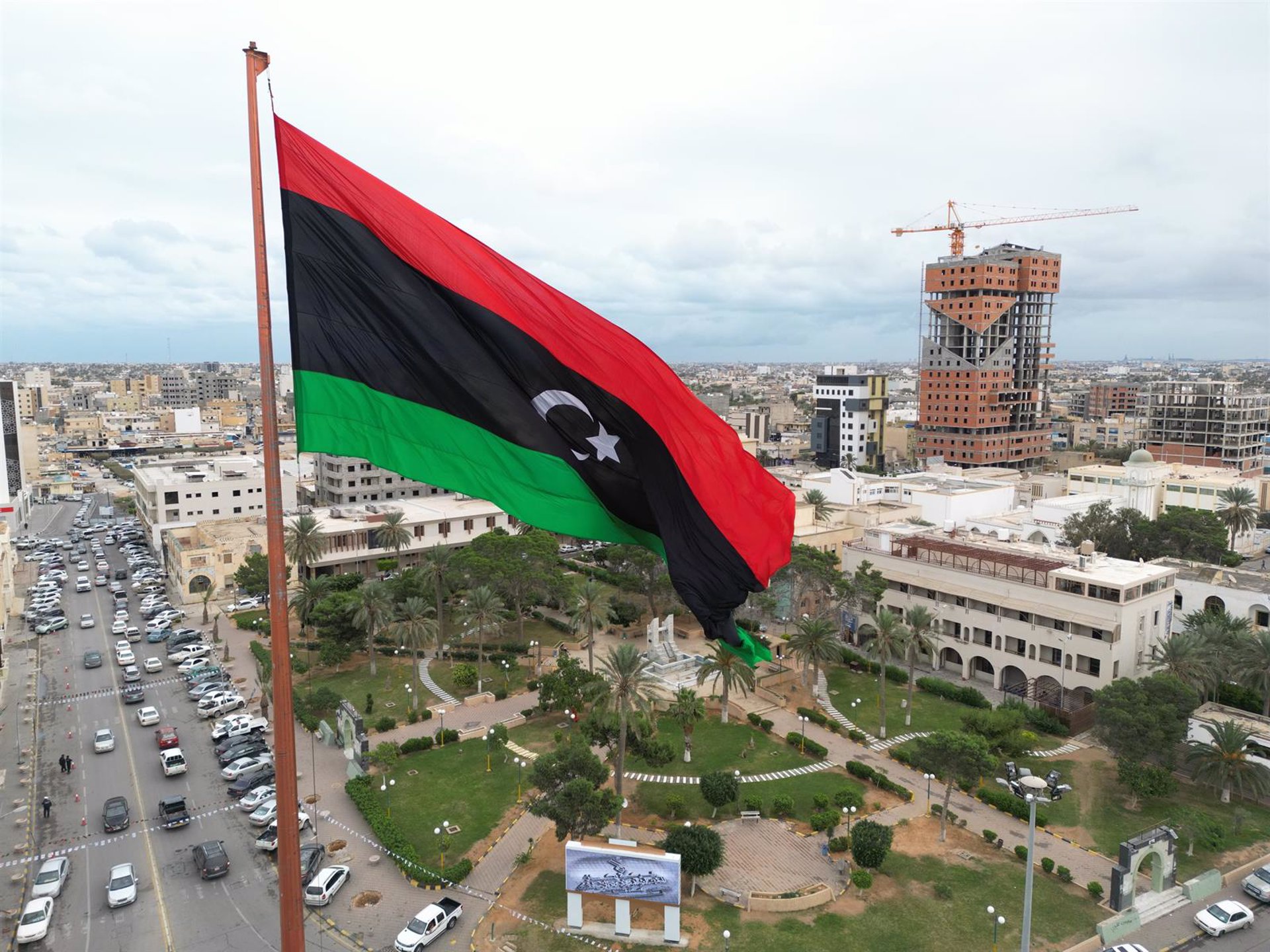 Exteriores promete ayudar a salir de Libia a los españoles atrapados por los combates, a los que aconseja no desplazarse