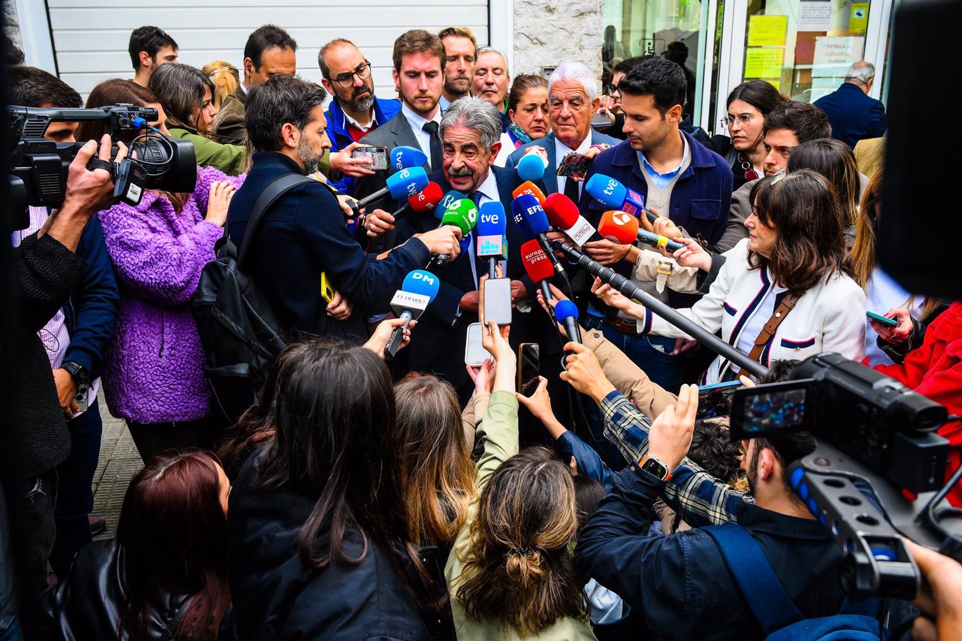 Revilla no rectifica sobre el emérito porque se cree «en lo cierto»: «Me veo en el banquillo a punto de cumplir 83 años»