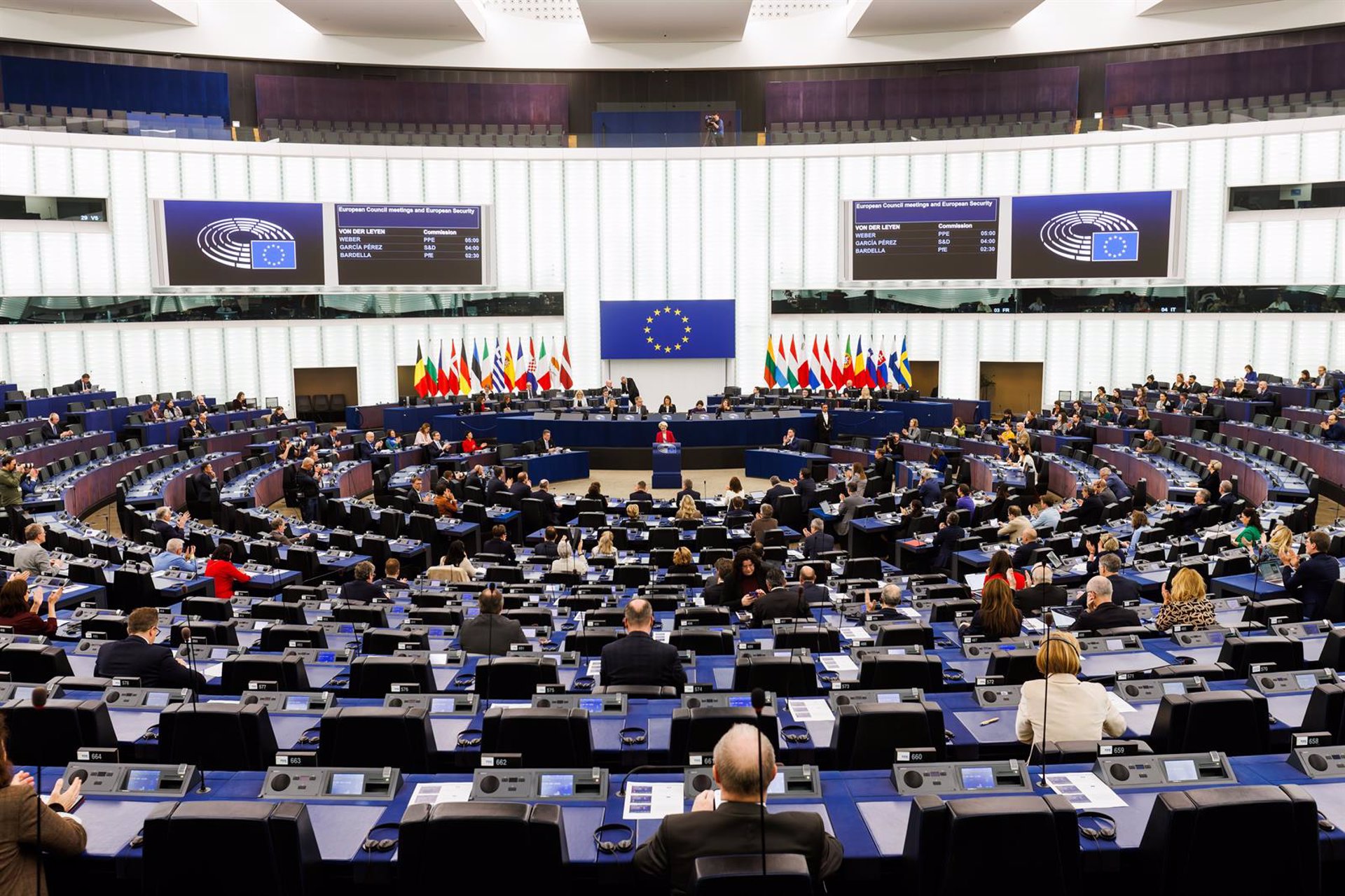 Una delegación del Parlamento Europeo evalúa desde hoy las trabas de España al umbral del 3% en elecciones europeas
