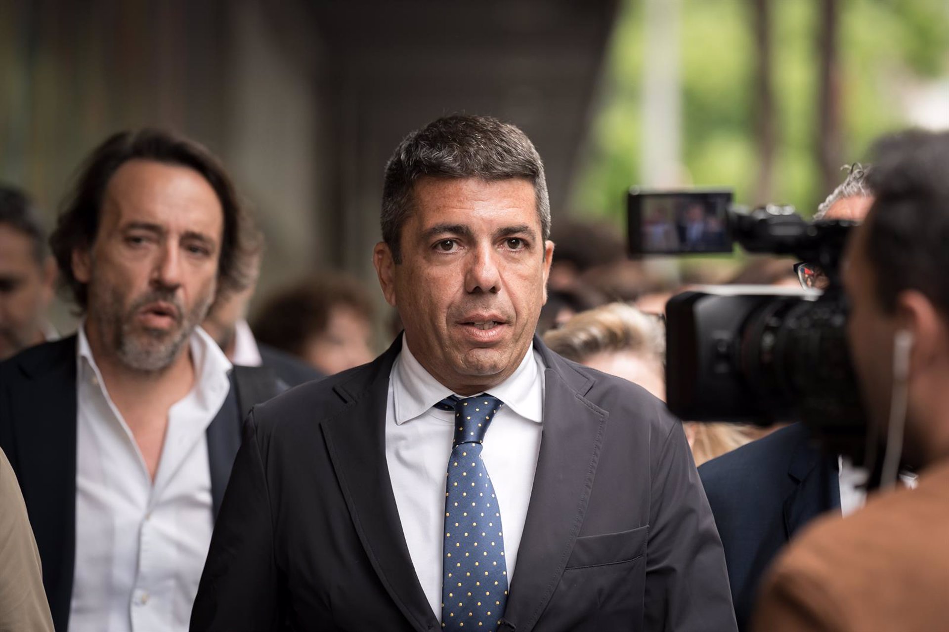 Mazón ve necesario el congreso del PP y evita hablar de su exclusión de las ponencias: «Es el paso decisivo de Feijóo»