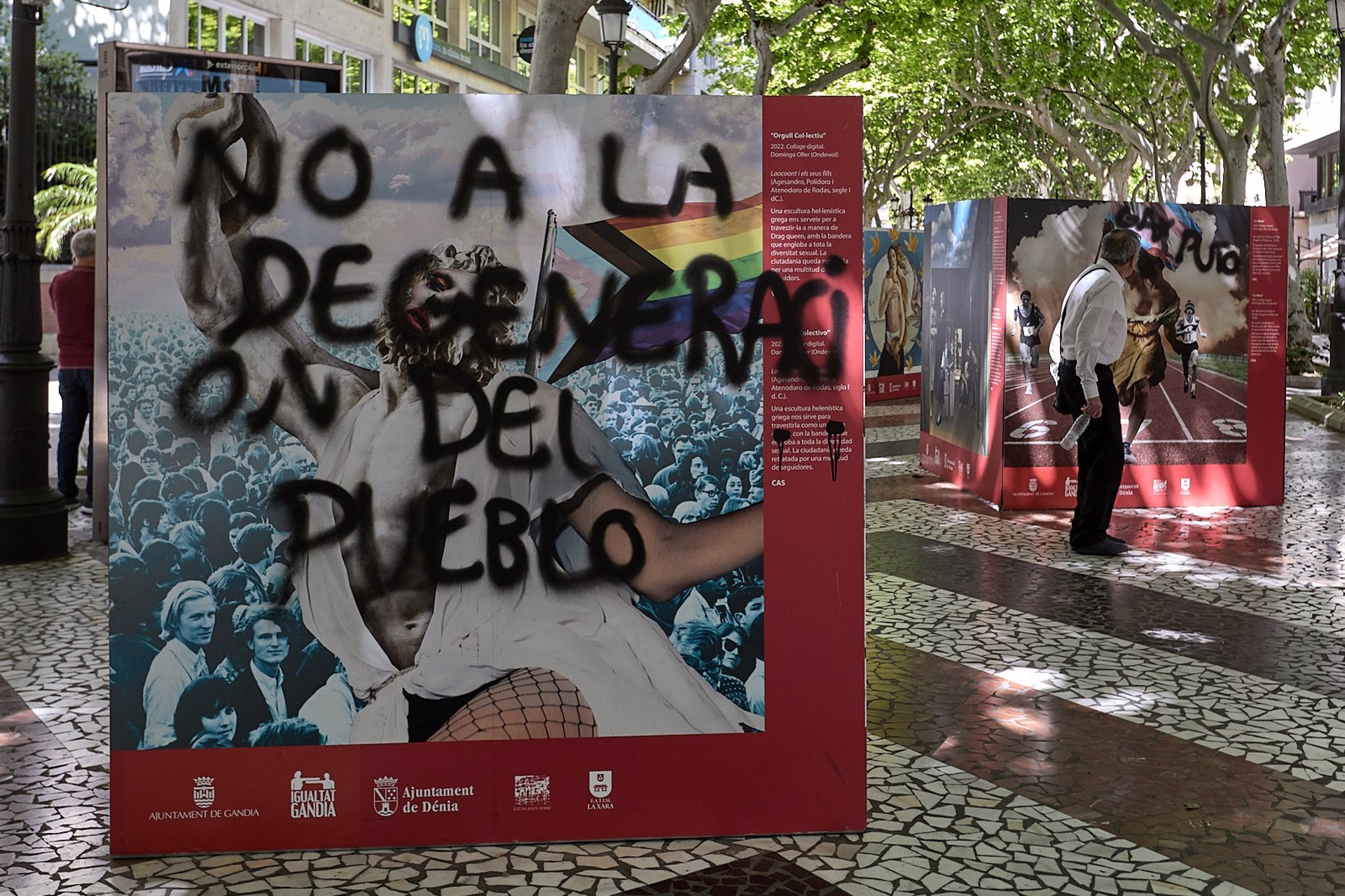 Vandalizan con pintadas una exposición de tema LGTBI+ en Gandia