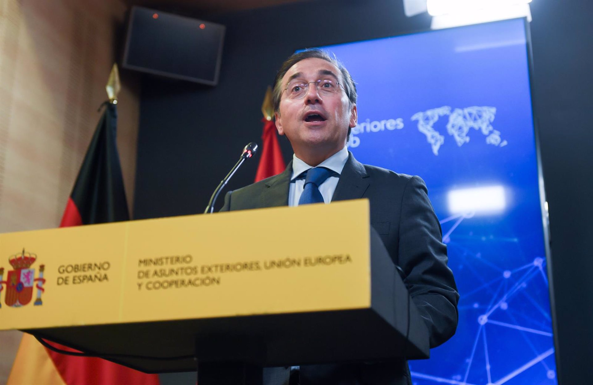 Albares: «10 millones de europeos hablan catalán, mucho más que muchas de las lenguas ya oficiales»