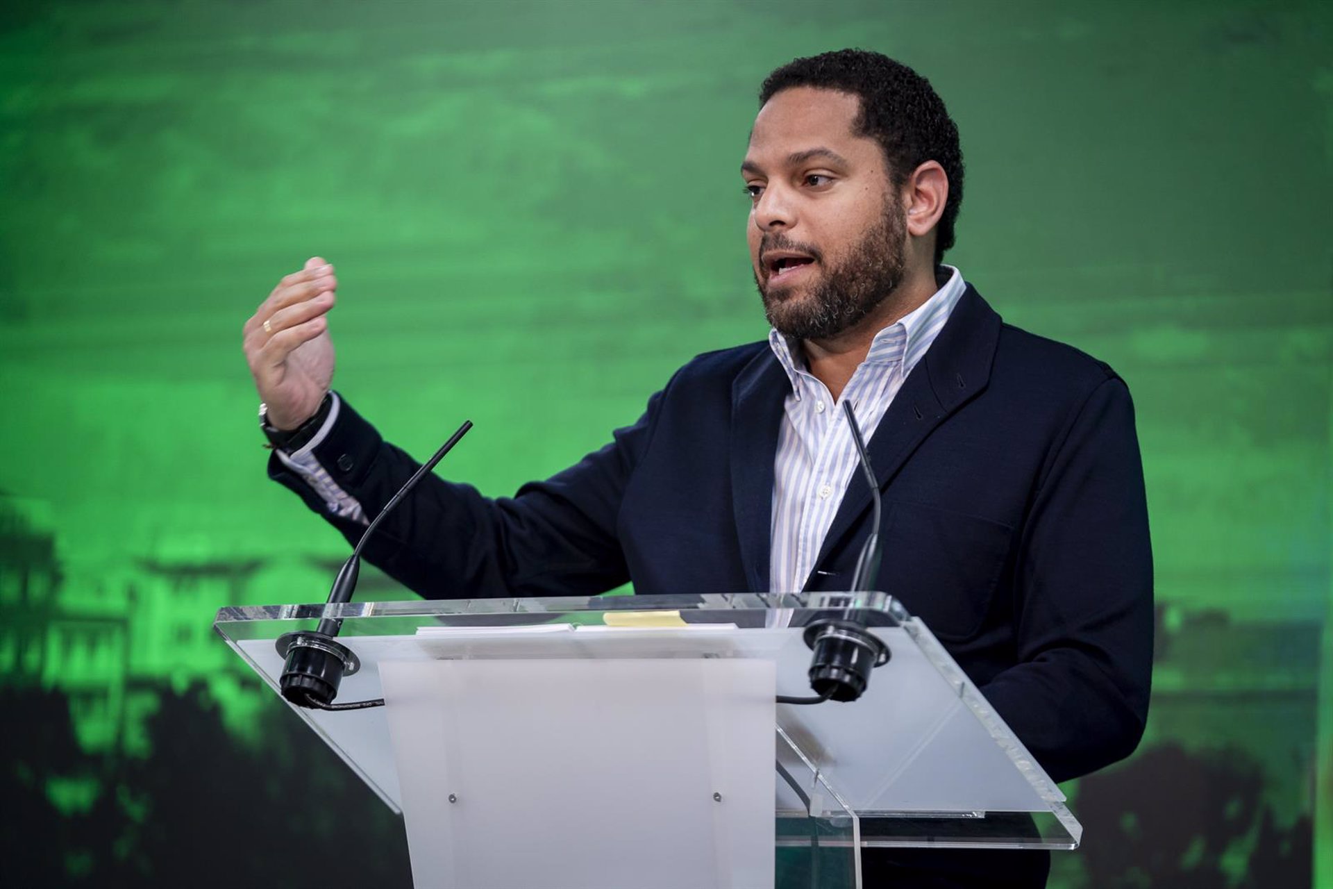 Vox exige a Feijóo que «no convoque actos de partido», «deje de estafar» y presente una moción de censura