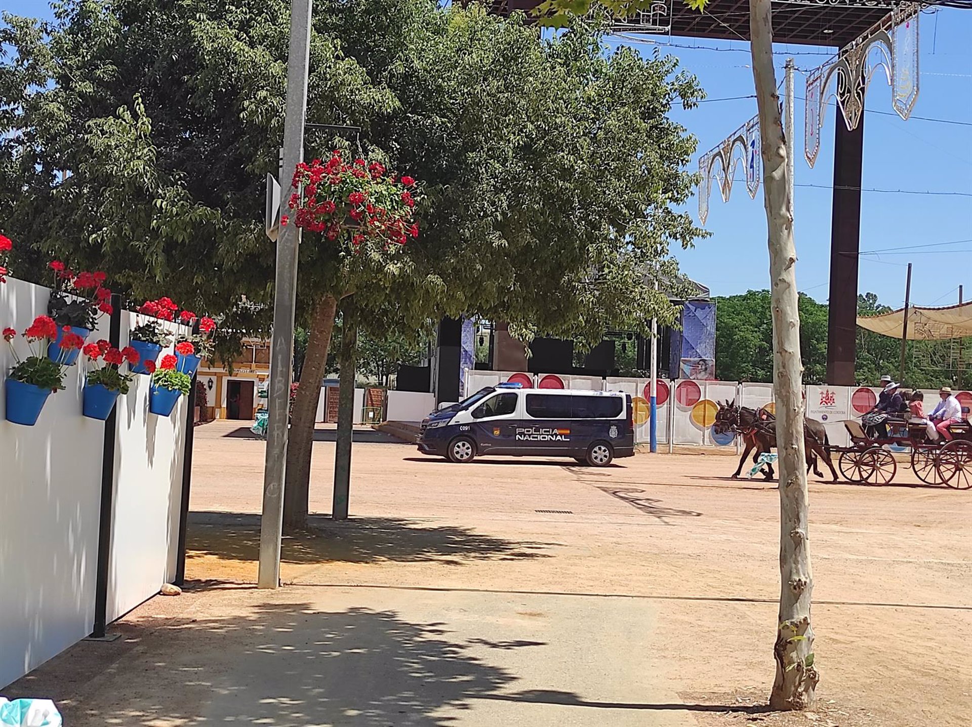 La Policía Nacional detiene a tres empresarios por empleo irregular y explotación laboral en la Feria