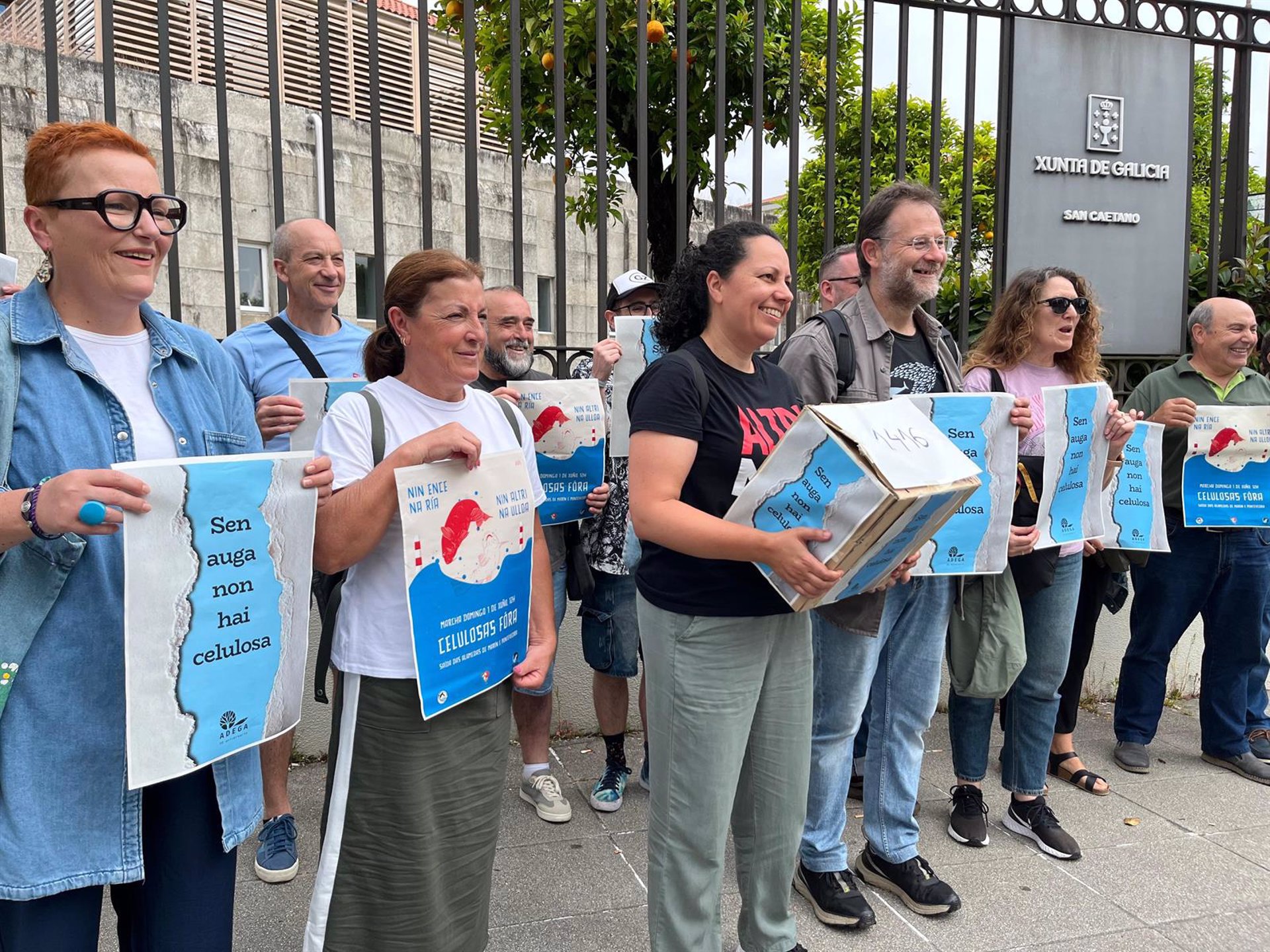 Entregan más de 1.400 solicitudes para archivar el expediente de aguas de Altri por «incumplir» los plazos legales