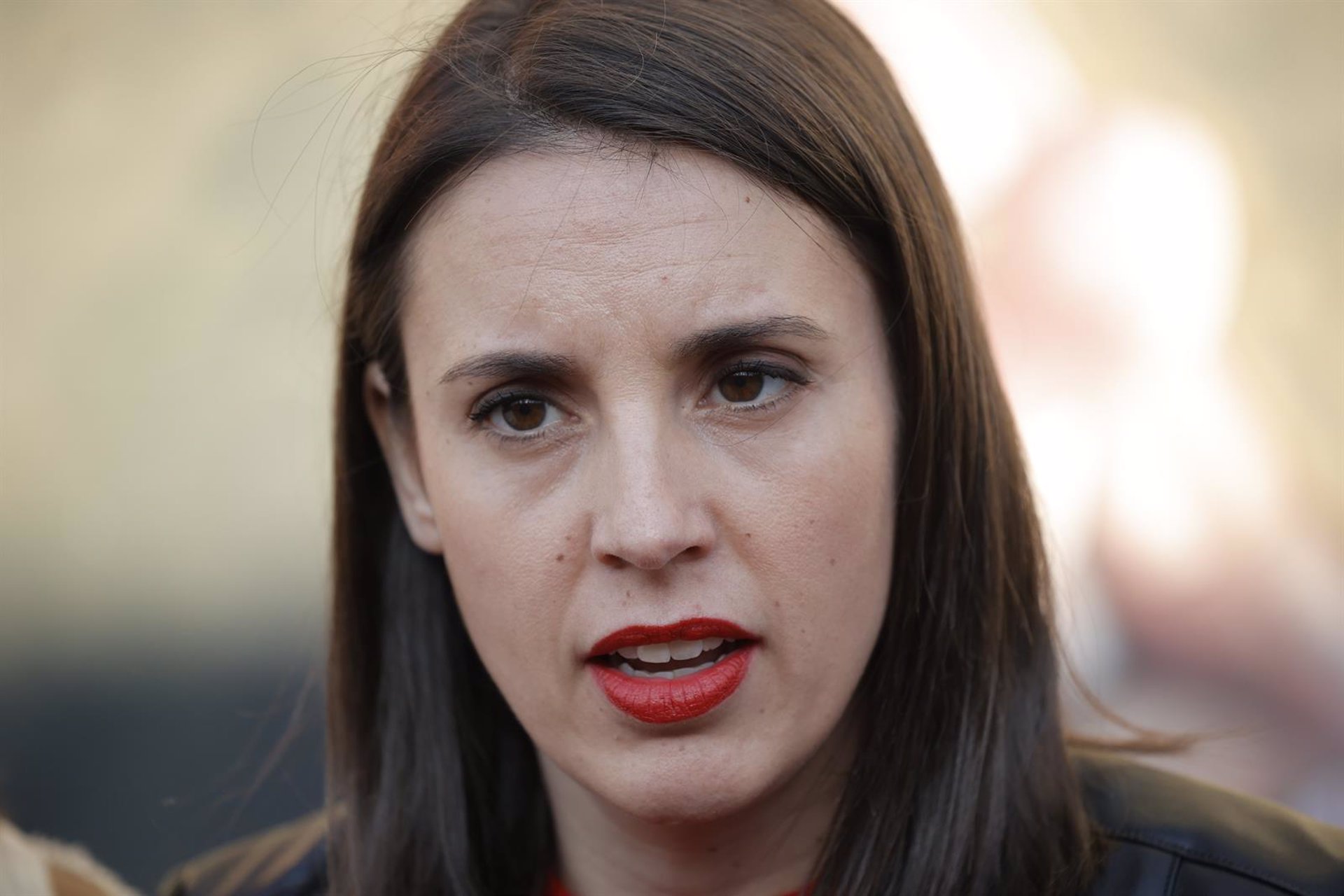 Irene Montero asegura estar «muy preocupada» por los audios de Leire Díez y pide a Sánchez dar «todas las explicaciones»