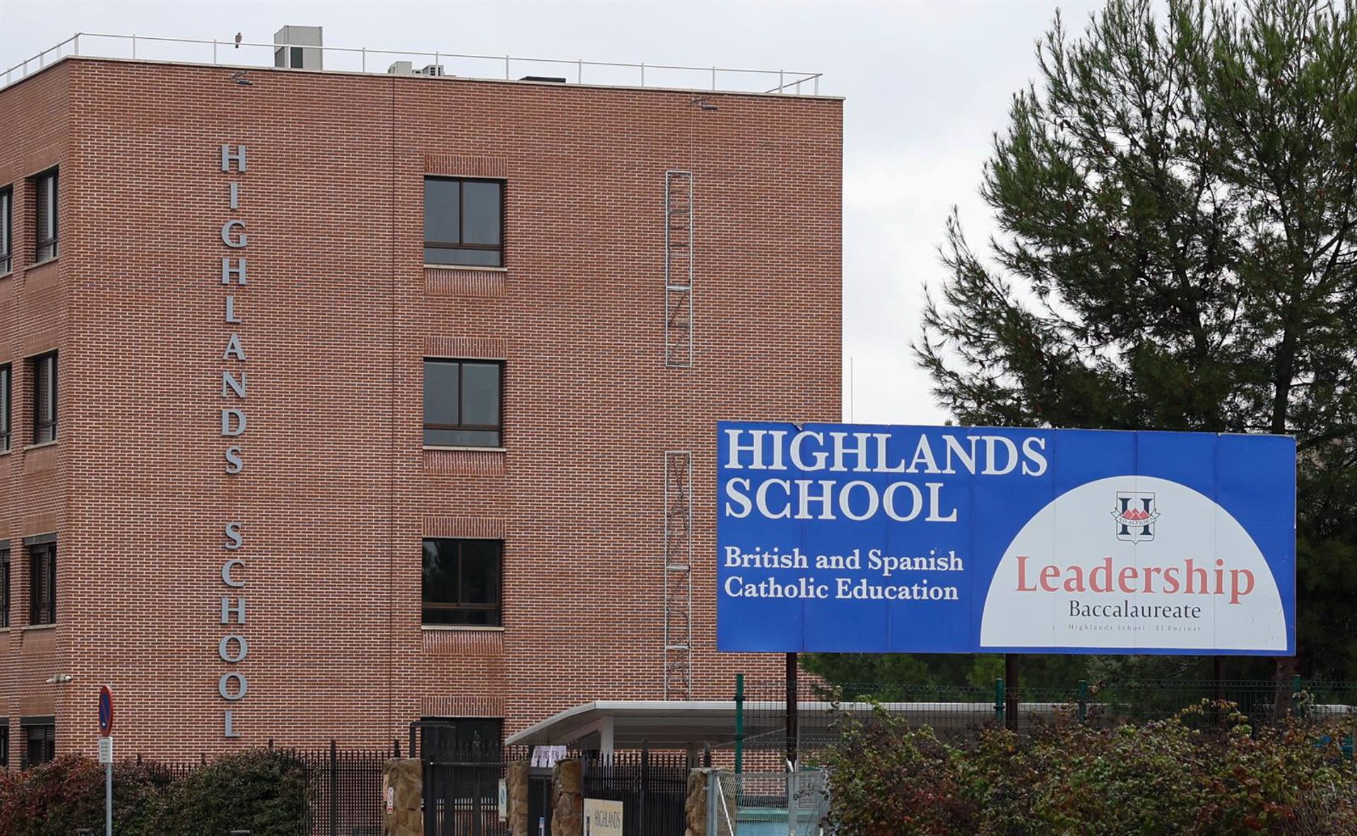 Las víctimas del excapellán del Highland y sus padres comienzan este lunes a testificar ante el juez