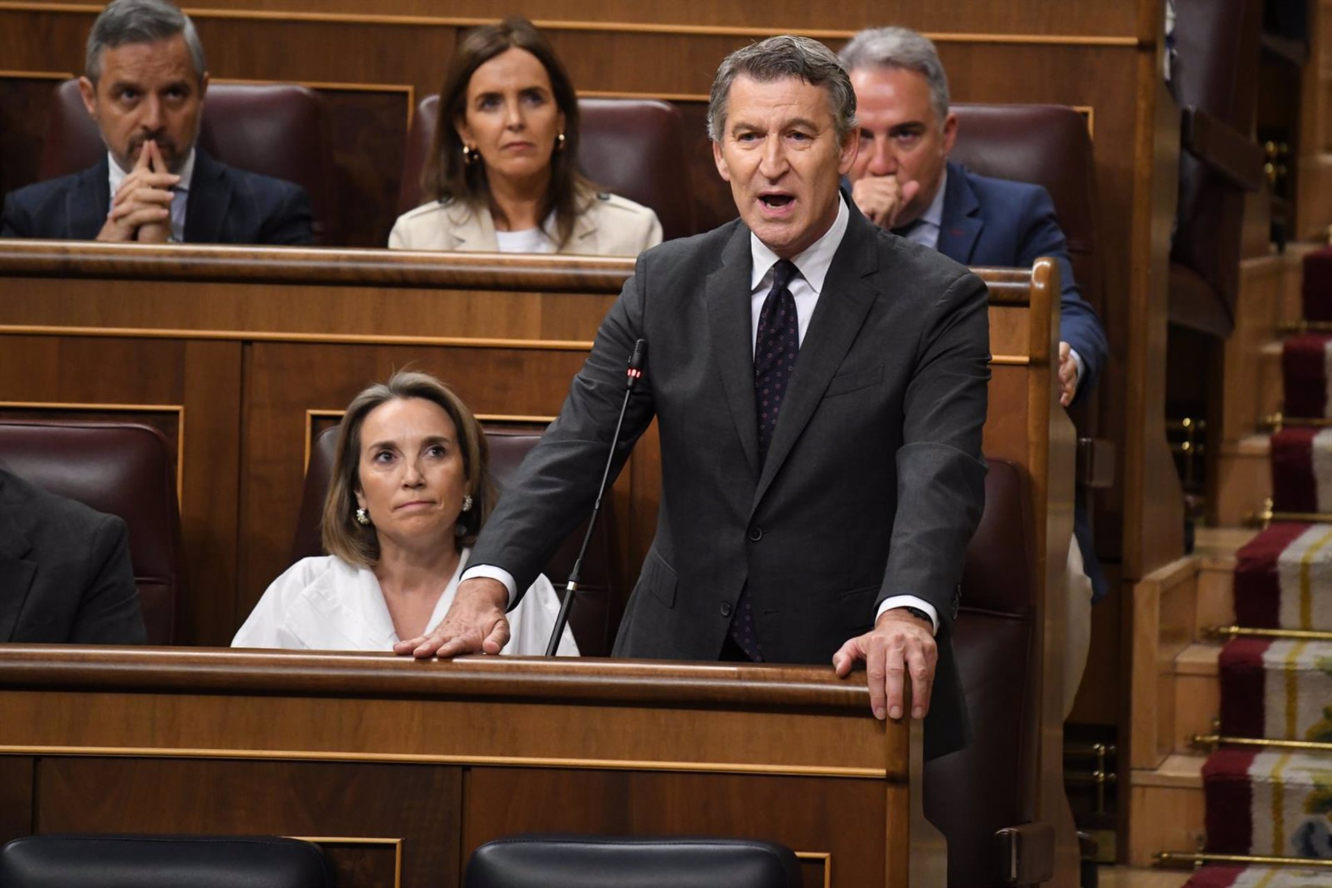 Feijóo celebra que la Justicia ordene investigar si hubo conflicto de intereses de Sánchez en el rescate de Air Europa