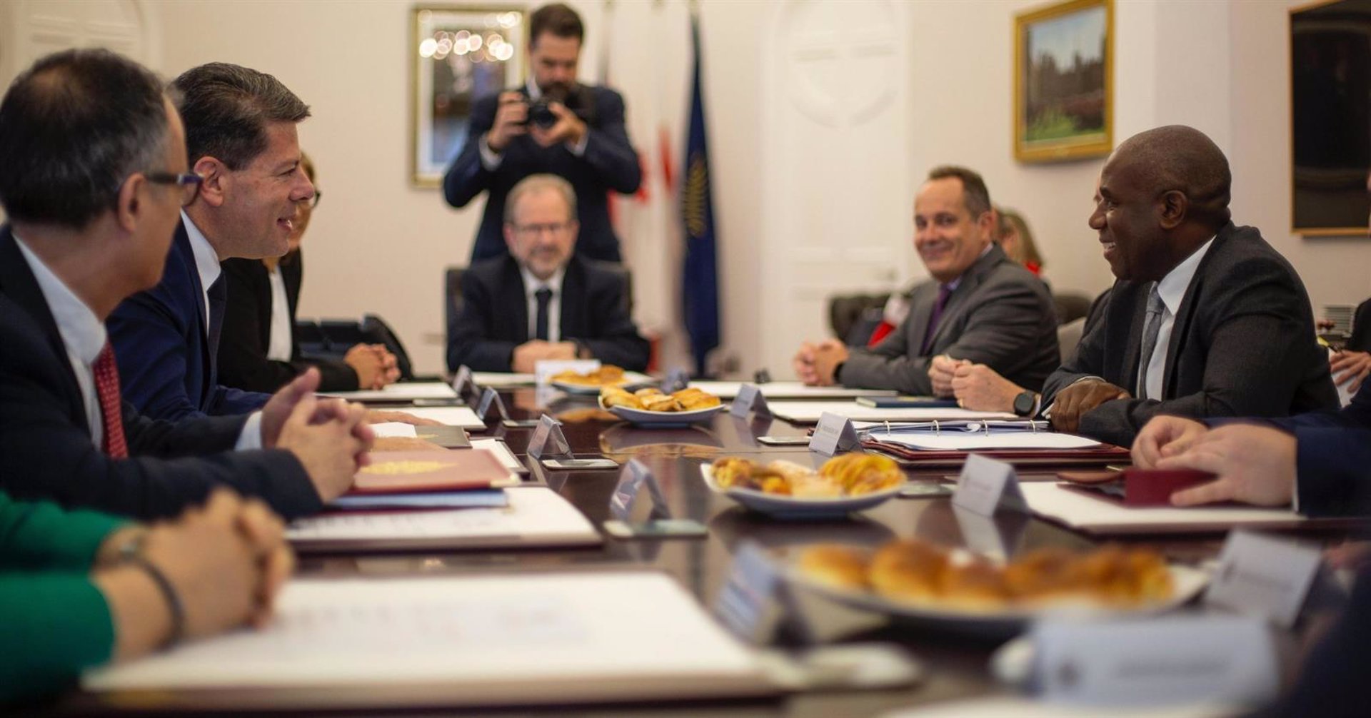Picardo ultima con Lammy los «parámetros finales» para el acuerdo sobre Gibraltar antes de viajar a Bruselas