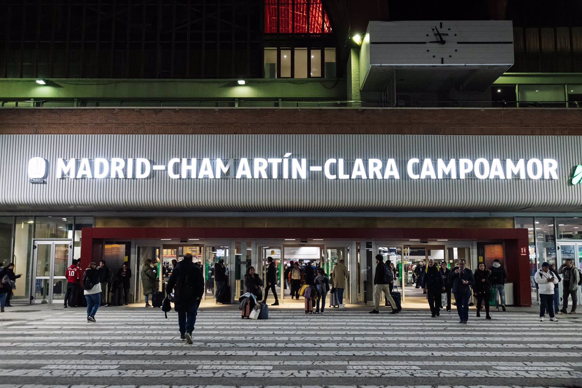 Una incidencia por falta de tensión eléctrica en Chamartín afecta a trenes entre Madrid y Levante