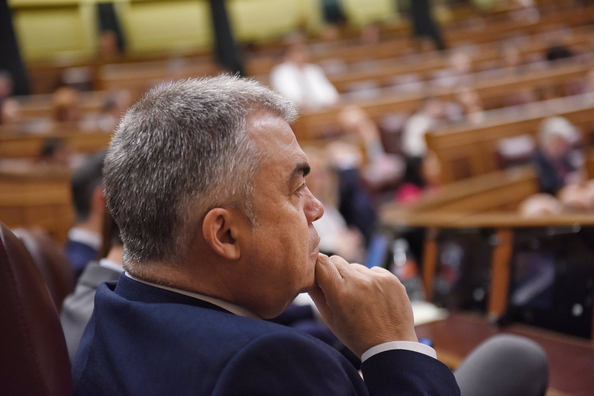 Santos Cerdán formaliza su renuncia al escaño de diputado del PSOE en el Congreso